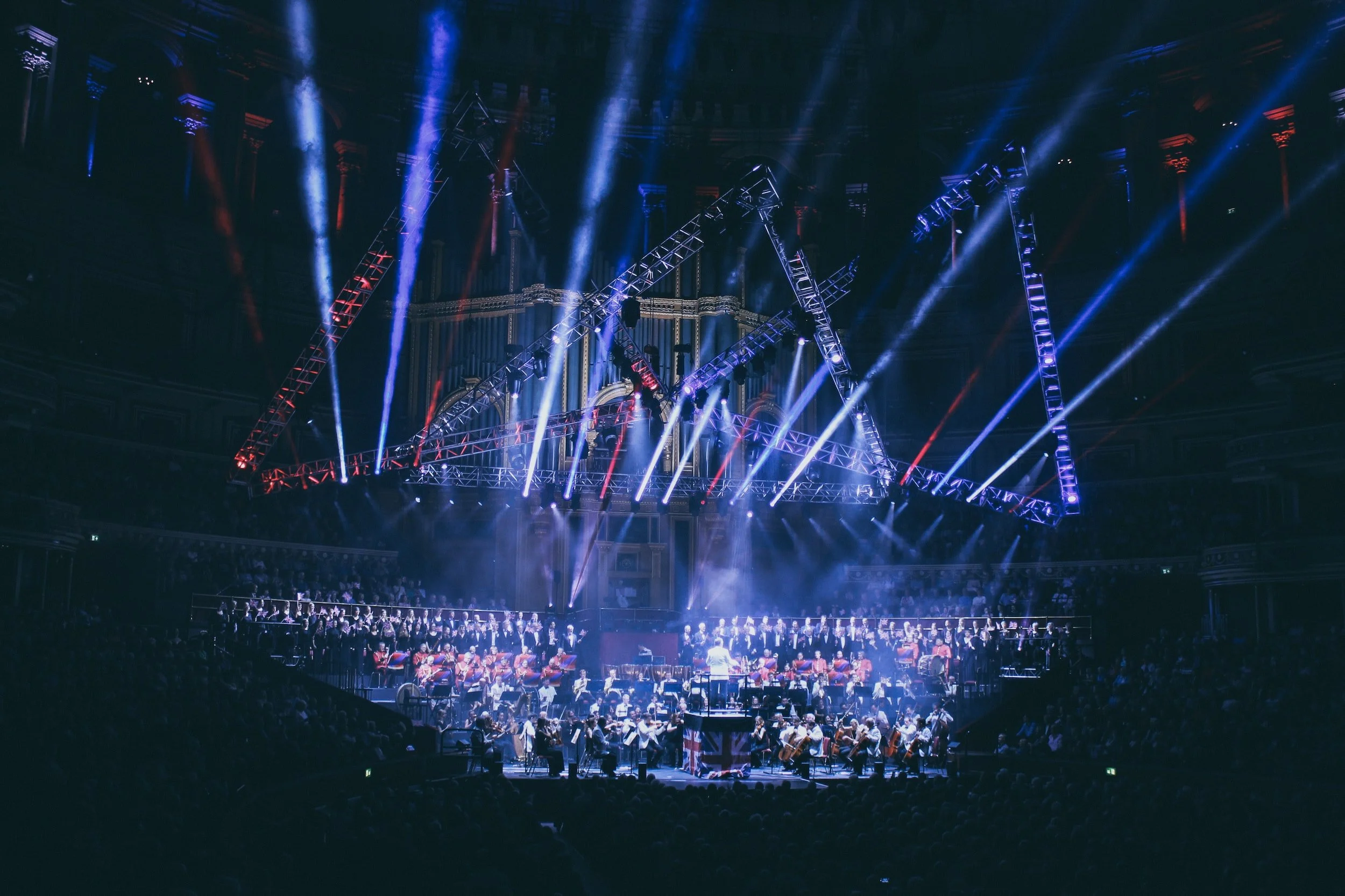 Fun Things To Do In The Tampa Bay Area This Weekend (12/16 - 12/18)