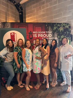 Solo Agent vs. Joining a Team: Which Path Is Right for Your Real Estate Career?