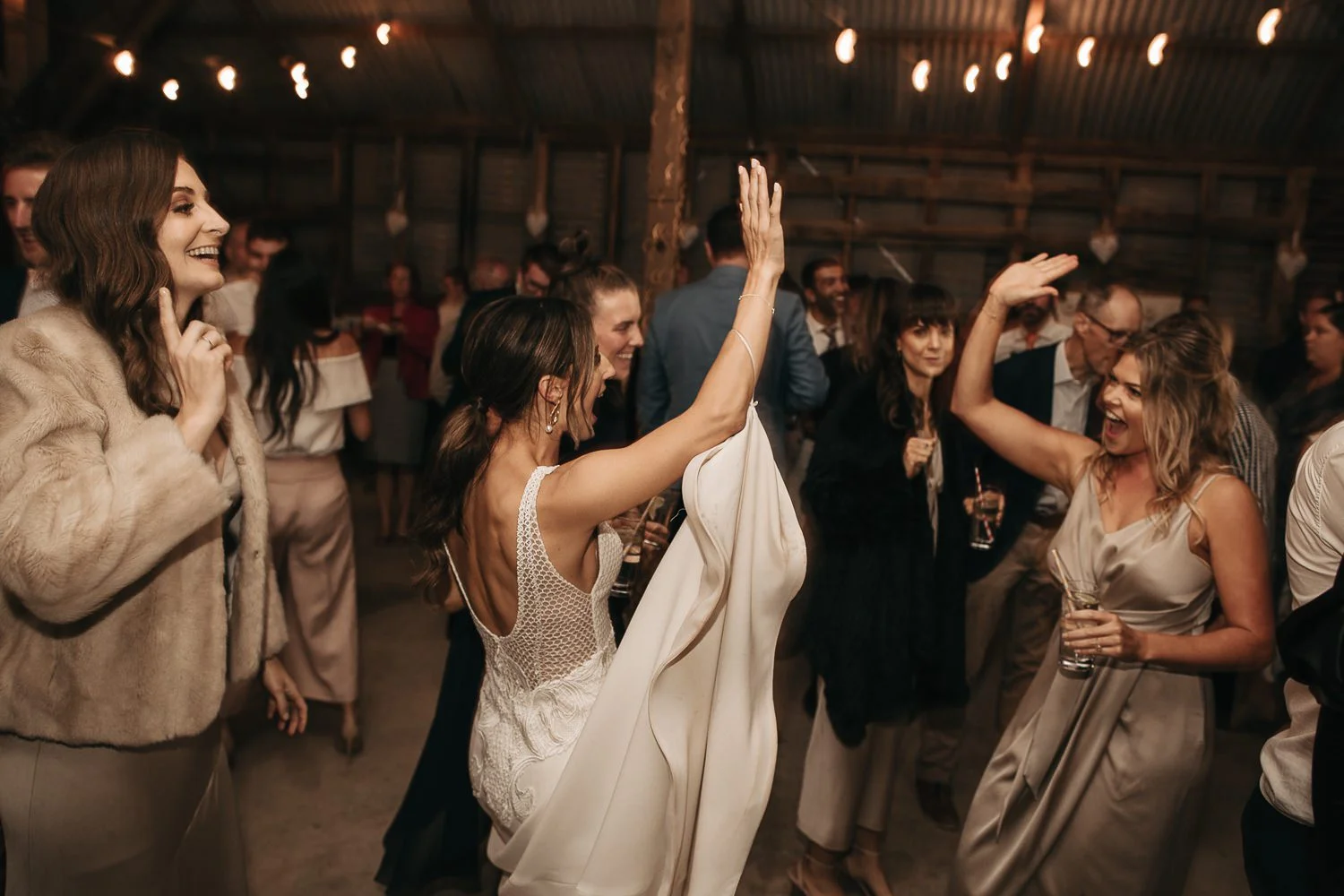 private-property-wedding-relaxed-melbourne-fun-documentary-photography_0169.jpg
