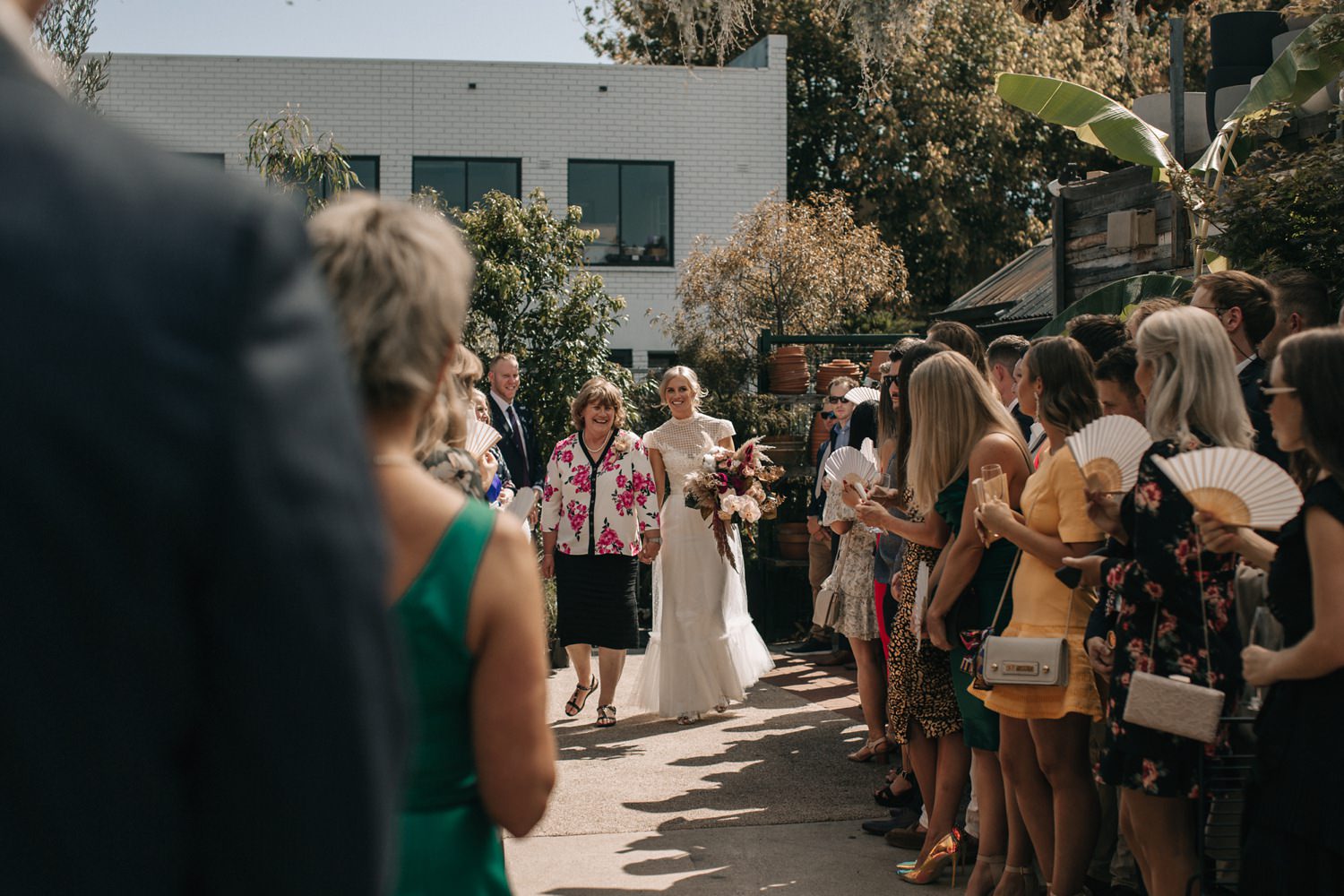 relaxed-wedding-photographer-melbourne-moondog-brewery-collingwood_0070.jpg