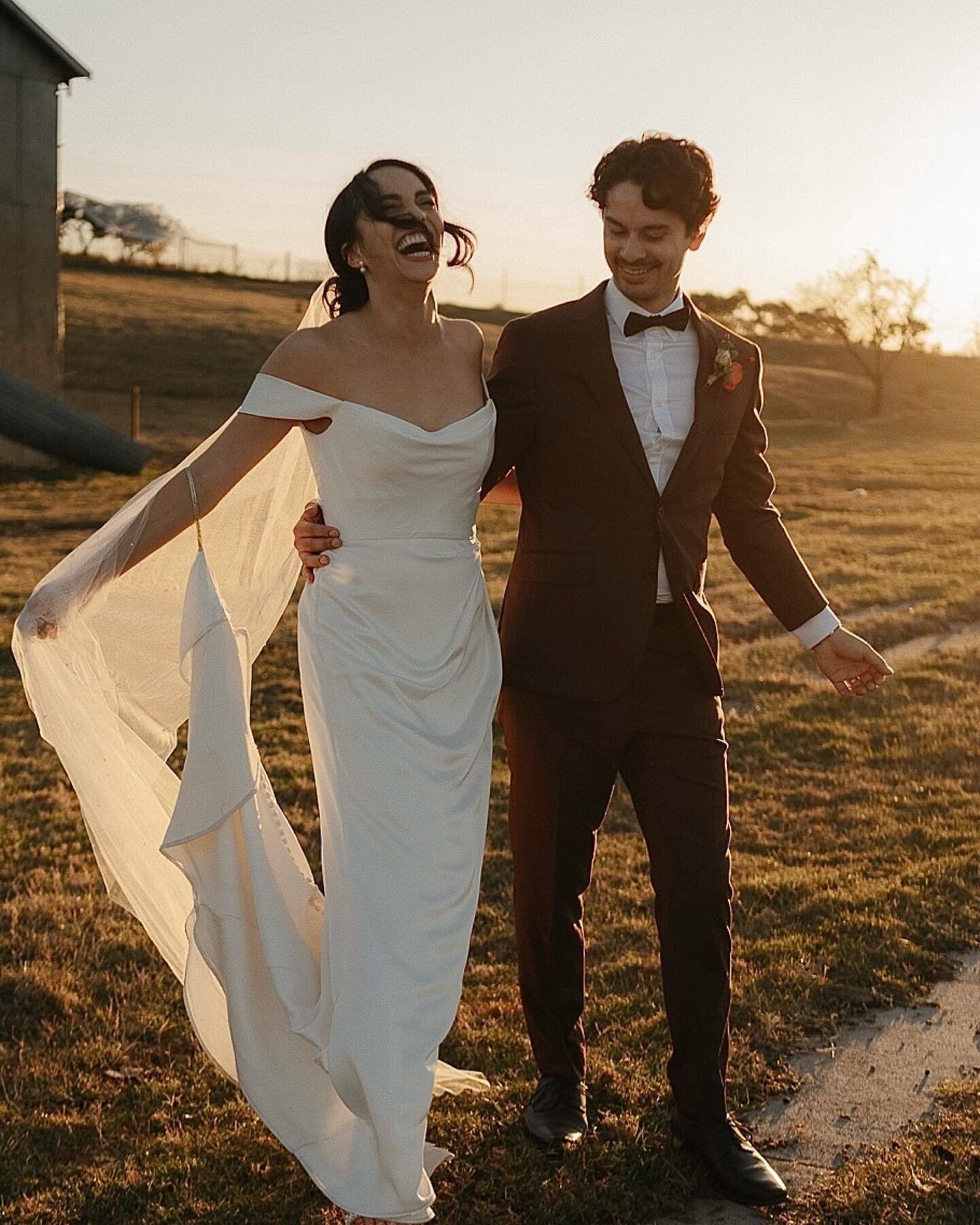 Get a load of these two beautiful humans!! 💓 
.
Venue @thefarmyarravalley 
Film @thesewildeyesvideo 
Celebrant @marrymetee 
Music @wearepaperhearts 
Hair artists @cathughesxo 
Florals @floralaccent 
Transport @thekombihaus 
.
#thefarmyarravalley #fa