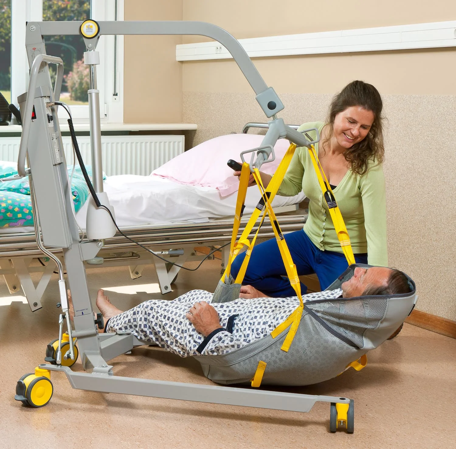 handimove-mobile-disability-hoists.jpg