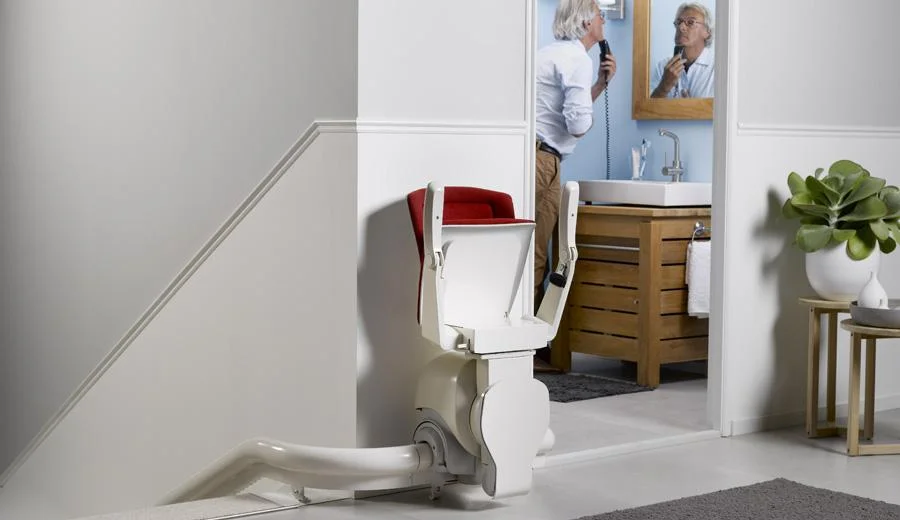 otolift-curved-stairlift-seat-folded.jpg
