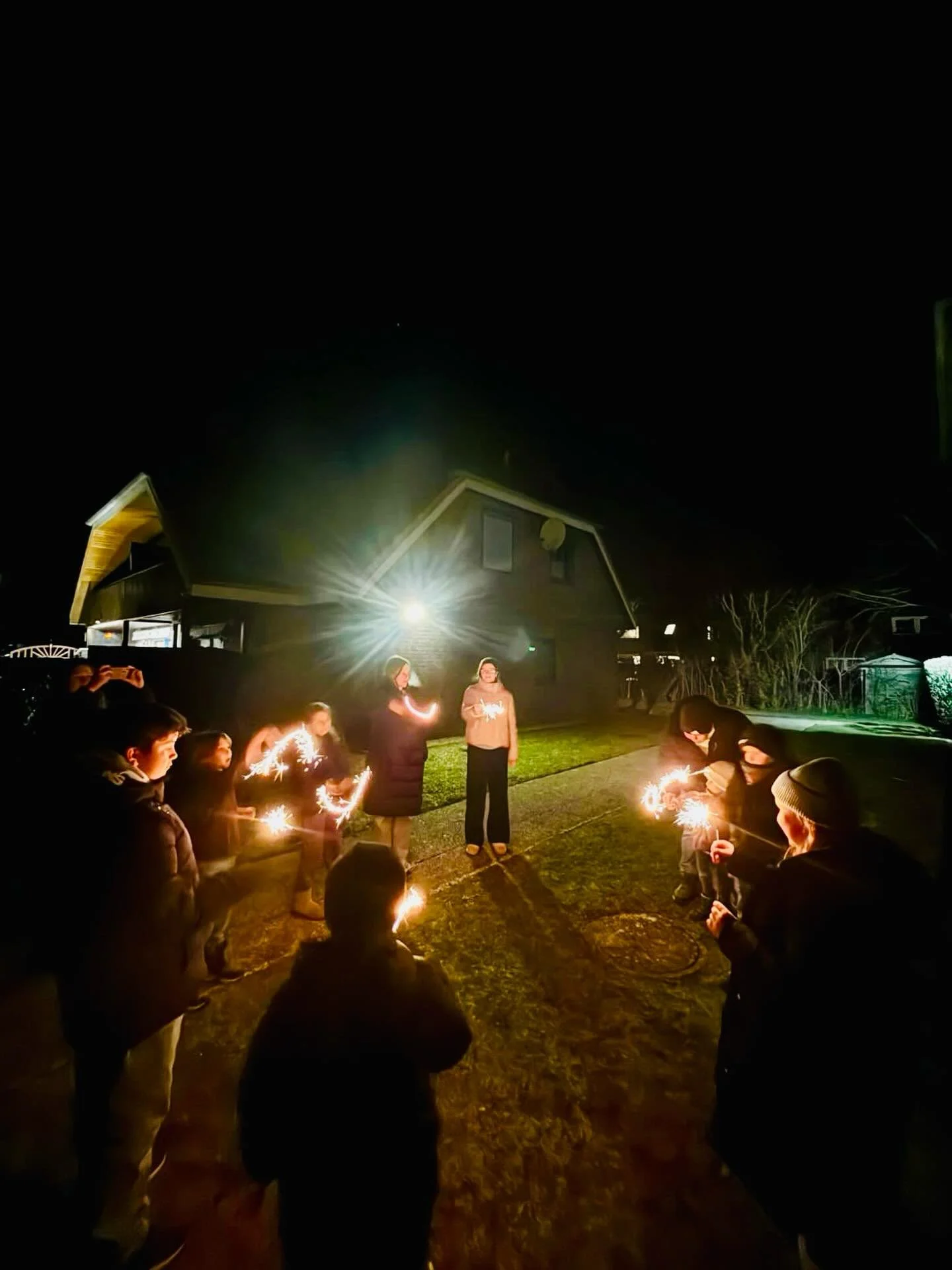 Jedem Abschied wohnt ein Zauber inne 
(Hermann Hesse)
✨✨✨✨✨✨✨✨

&bdquo;Team gelb verabschiedet sich. 1000 Dank f&uuml;r alles, wir hatten eine wundersch&ouml;ne Zeit und kommen gerne wieder 💚❤️💙&ldquo;.

Der Abschied wurde von unseren Patientenfami
