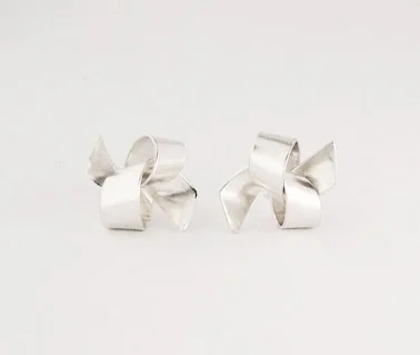 Knot Stud Earring