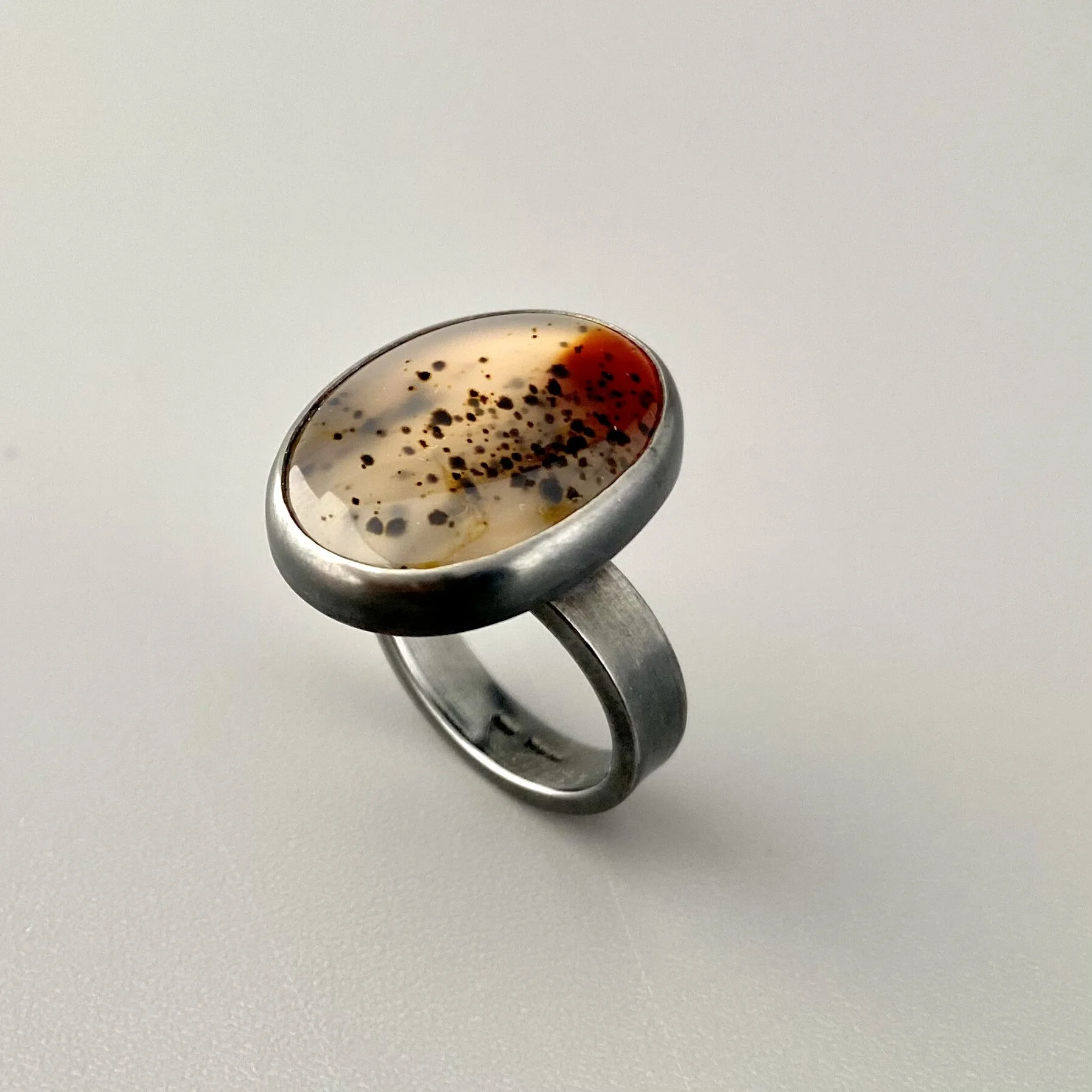 CBAFC75C-BDCB-40E9-9670-005DE0B2AB2E