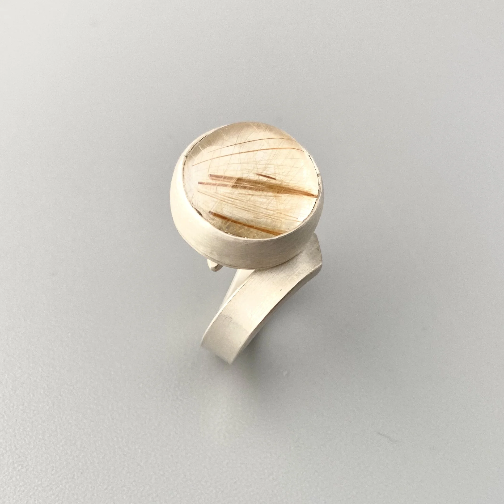 AFF98B34-8F0F-4A6D-B8AB-6896758E8136