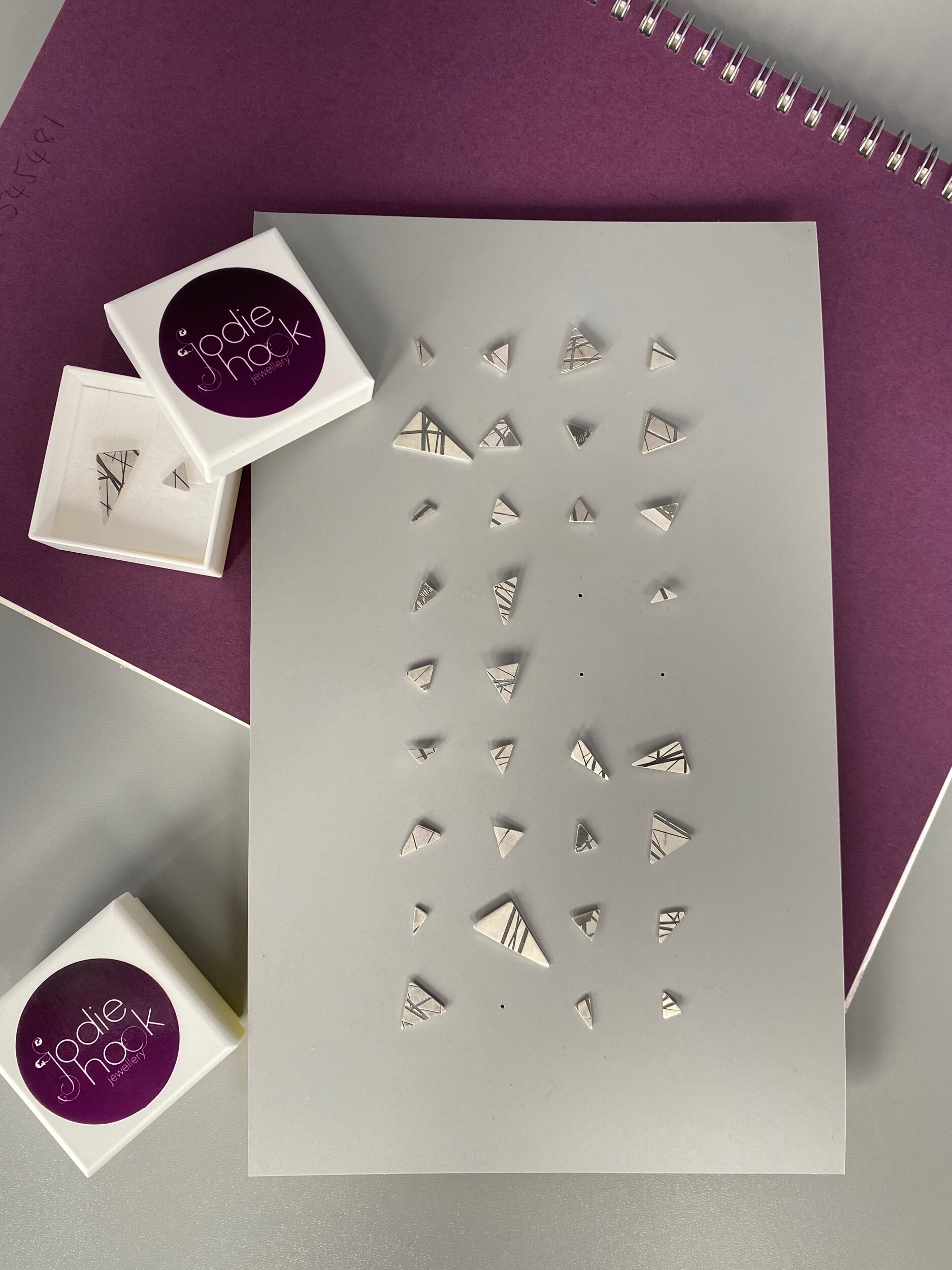 6FBB3CD4-2082-4D19-98BC-5E52C28348B8