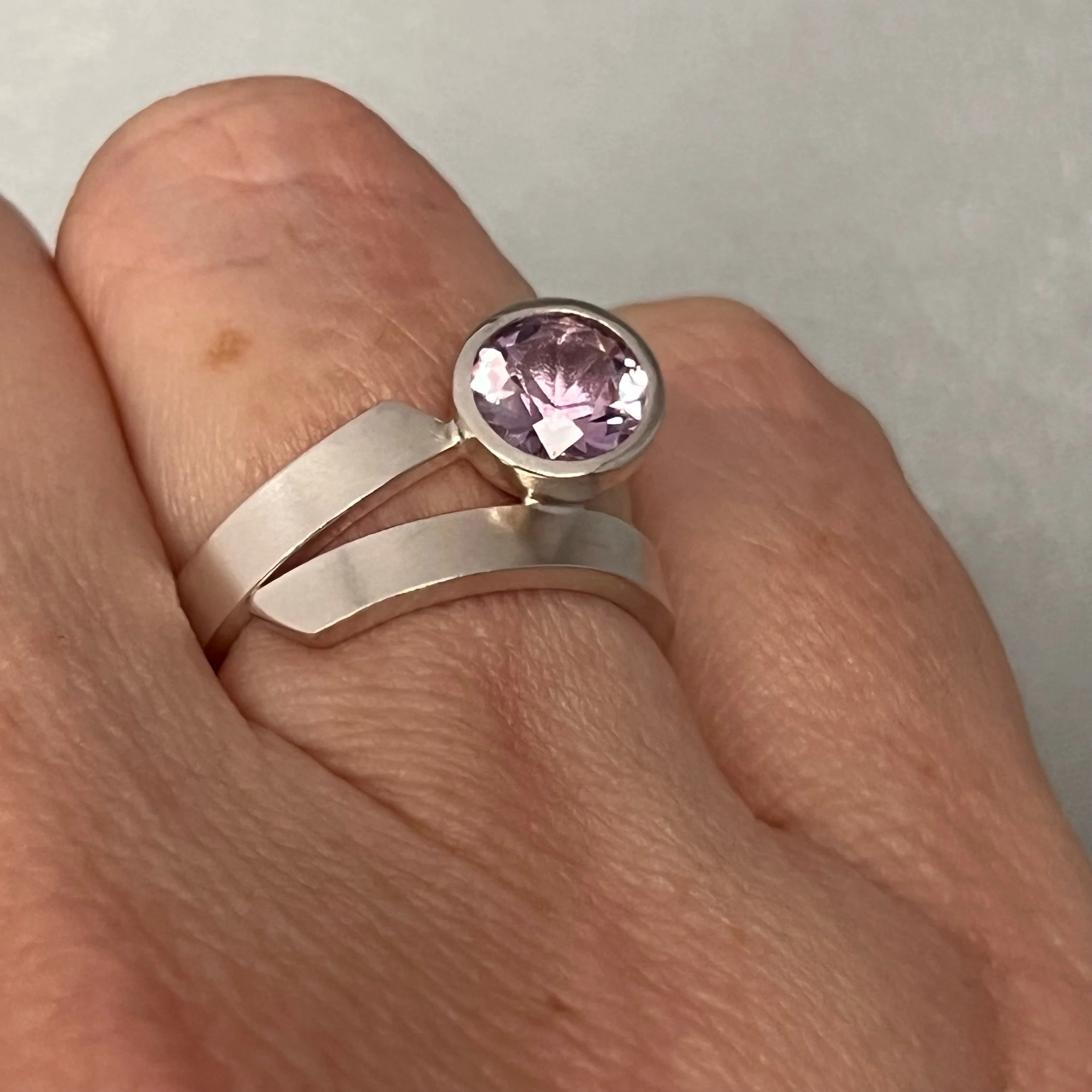 A9808F65-0002-42EC-A2DA-EA897EC91221