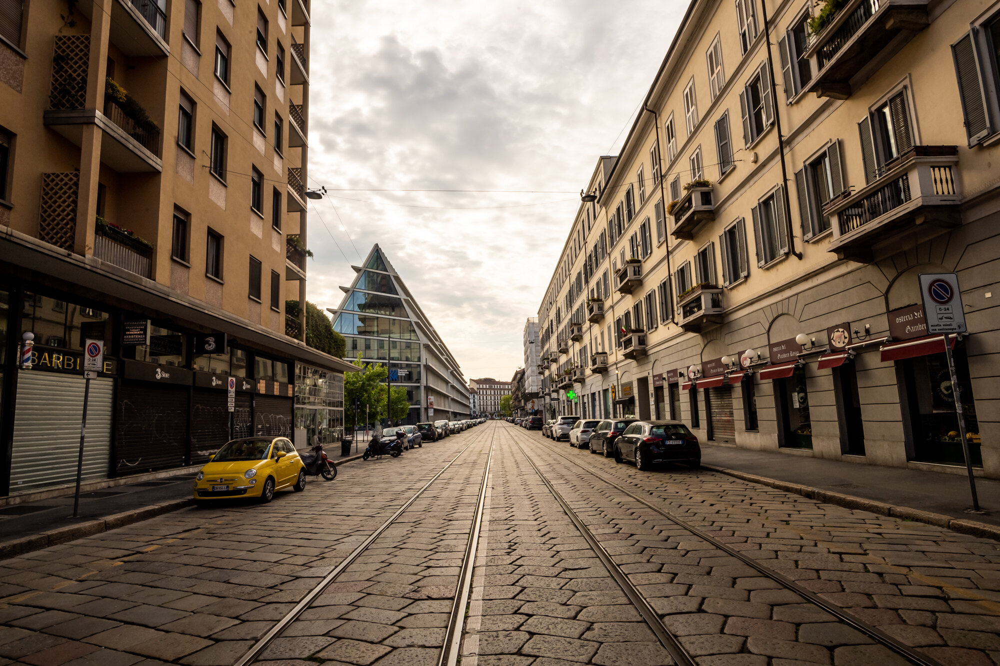 26-04-20 empty milano coronavirus lockdown-99.jpg