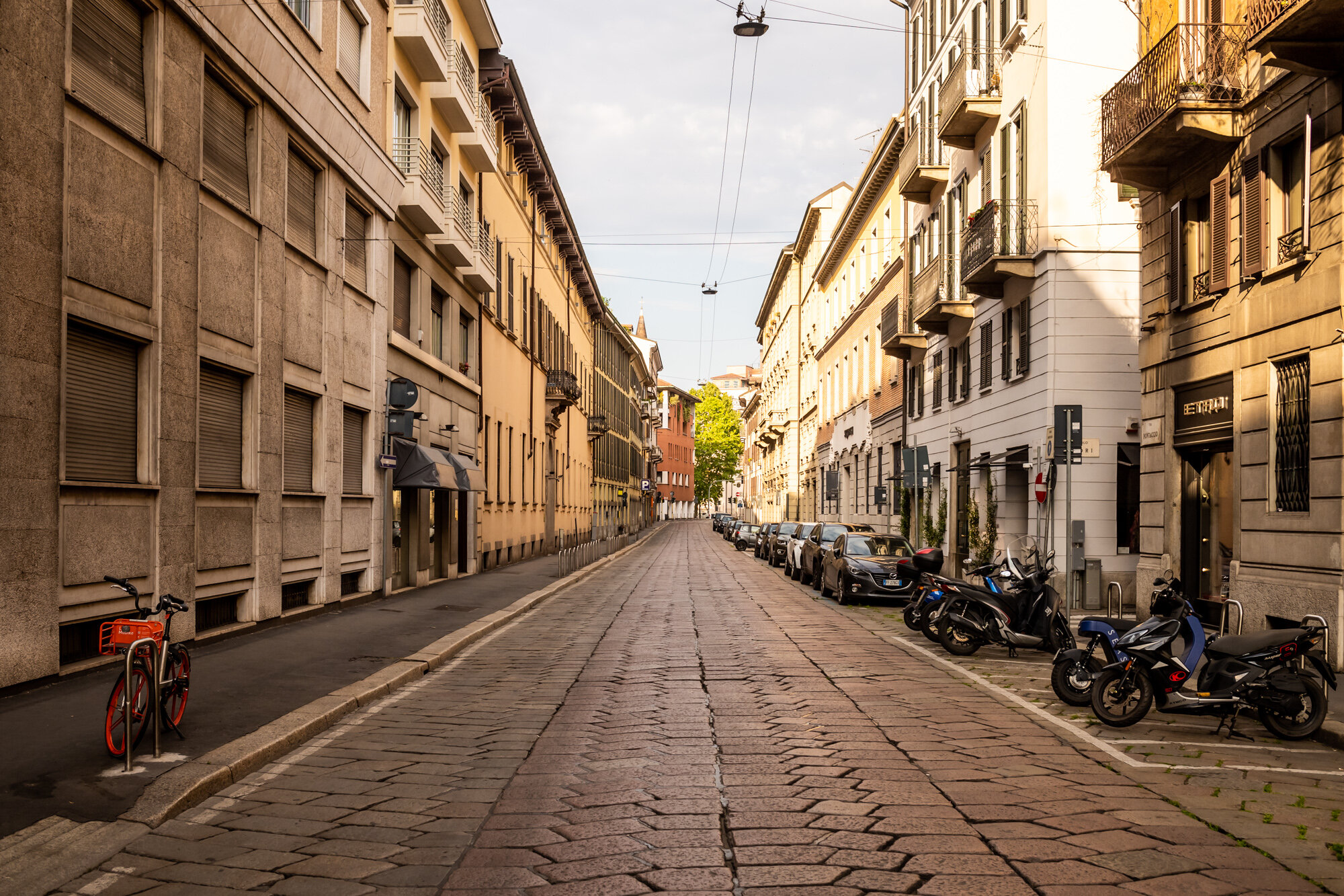 26-04-20 empty milano coronavirus lockdown-166.jpg