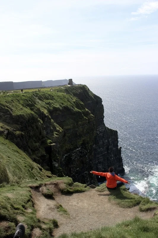 Tori is sensible enough to not go to the edge, as made evident by her foot in this <3