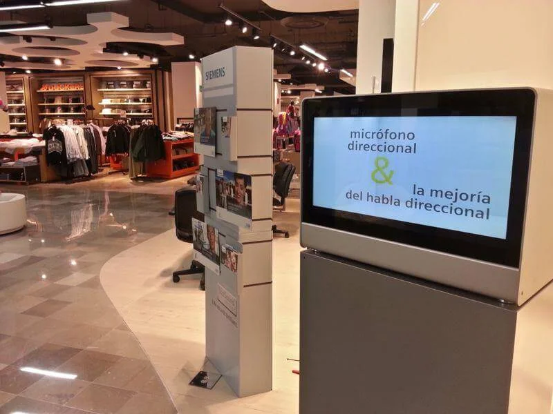 transparent-lcd-display-box-trade-shows.jpg