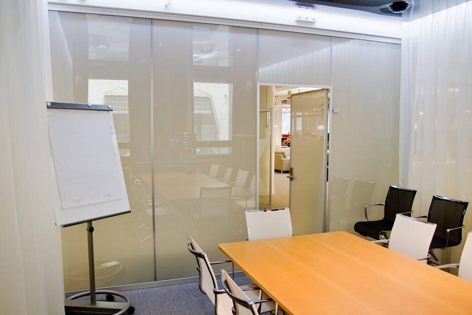 SMAT PRIVACY WINDOW FILM OFFICE - PRIVATE.jpg