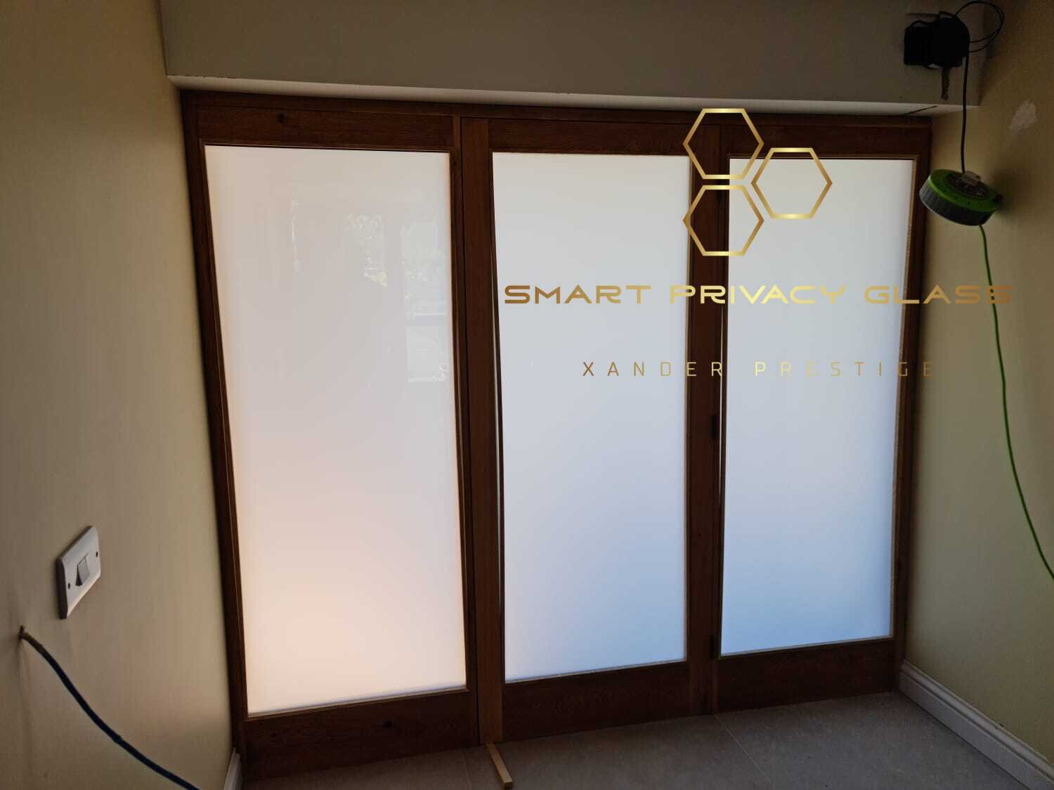 SMART GLASS OFF..jpg