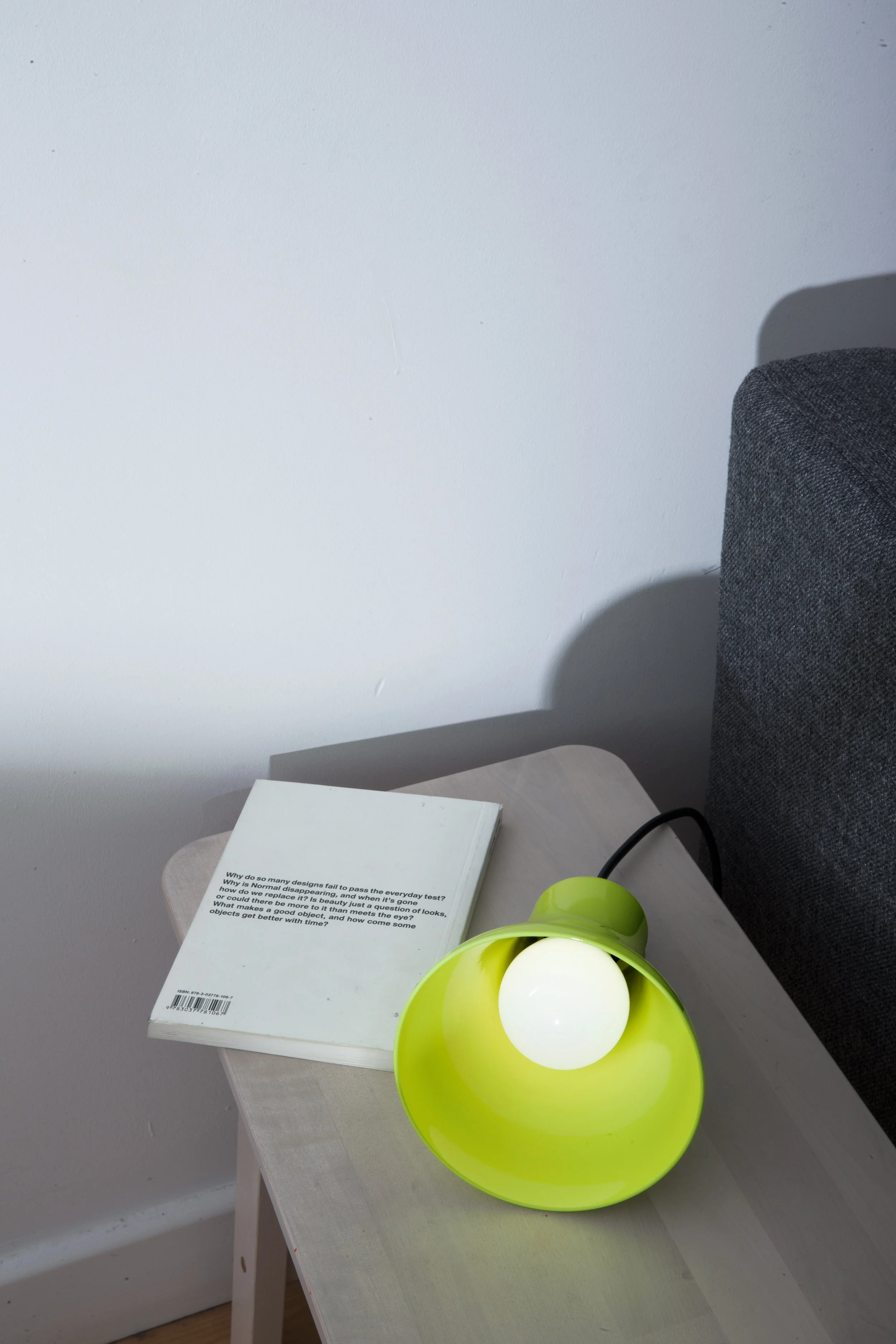 Roly Table Lamp Rosy. Neon Yellow