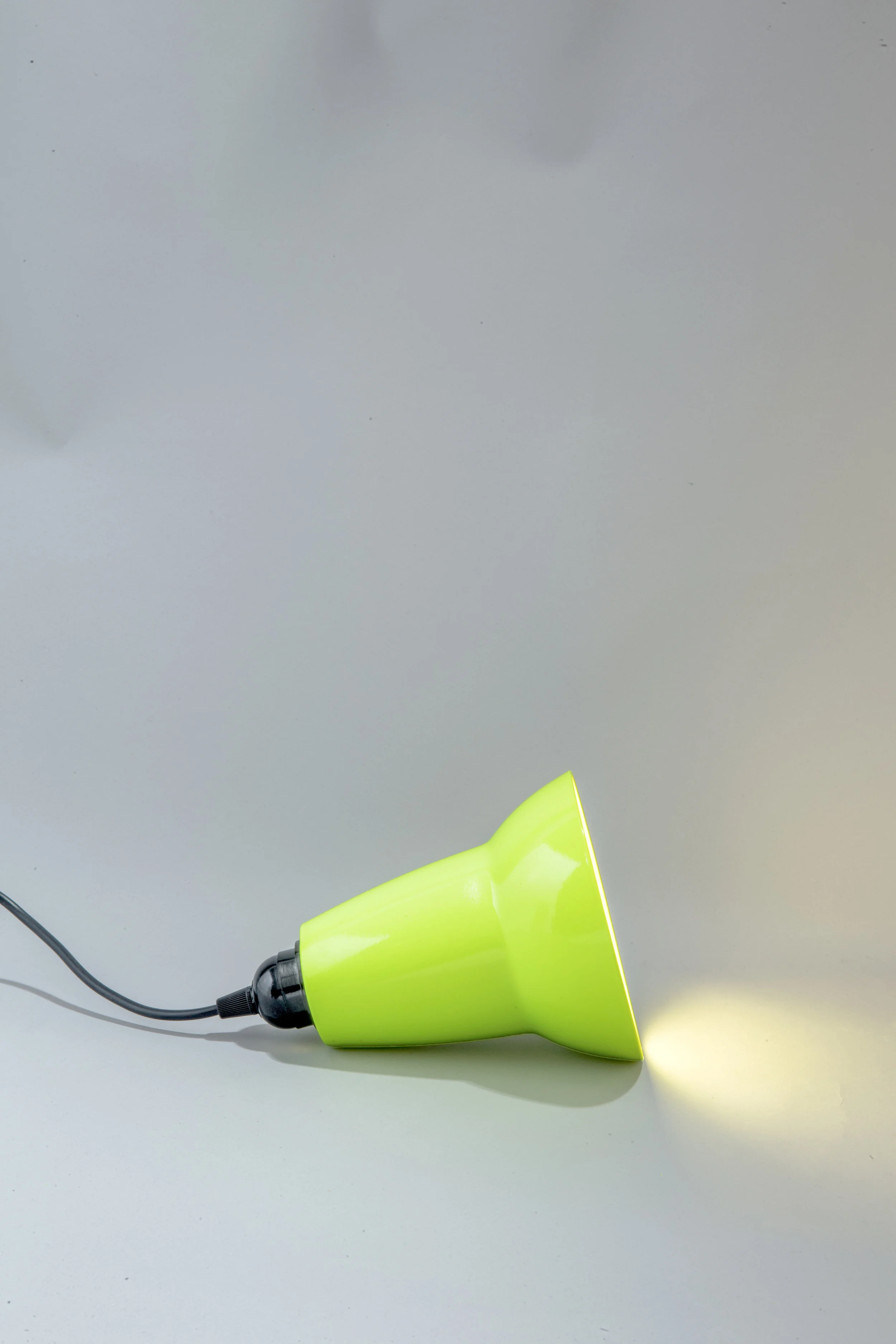 Roly Table Lamp Casper. Neon Yellow