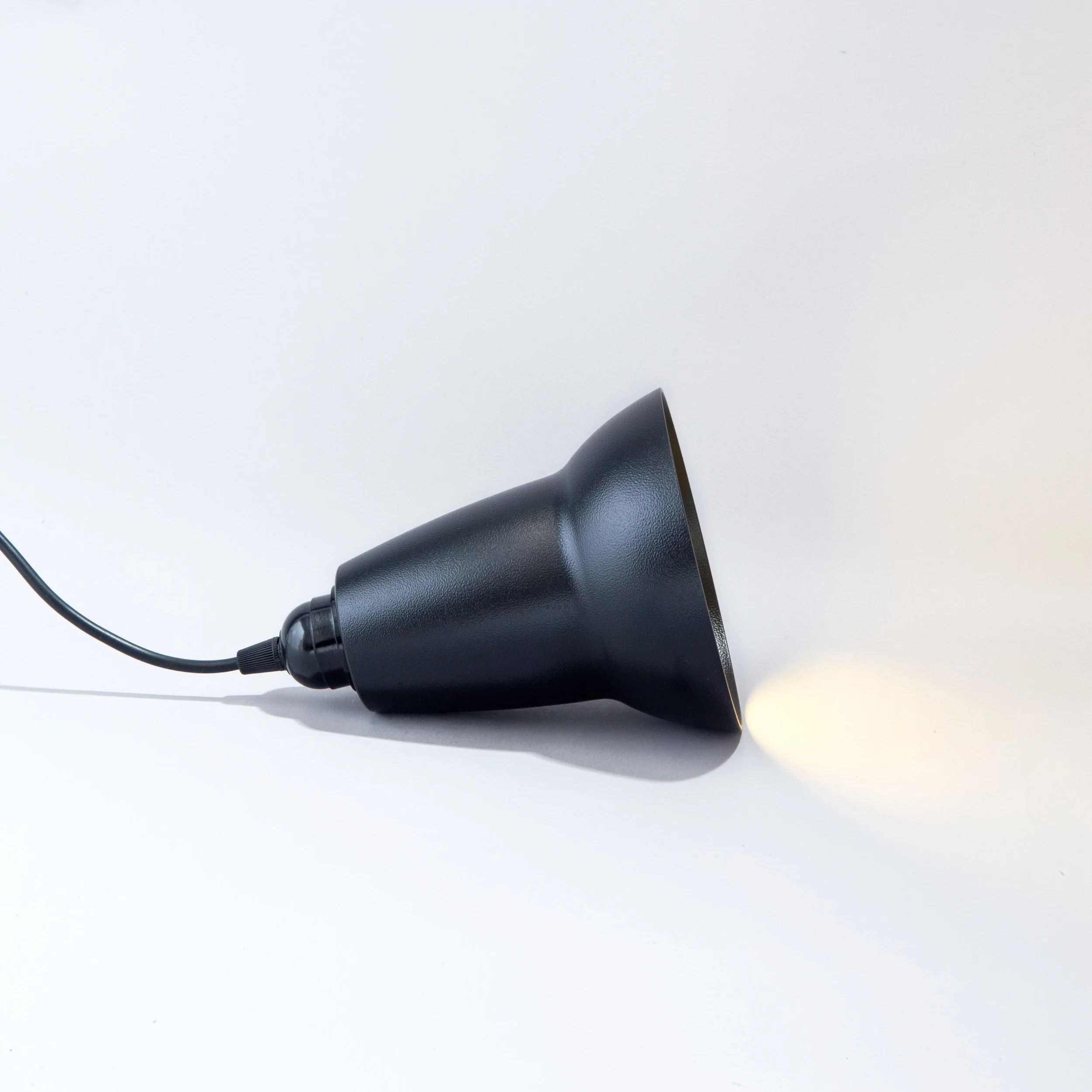 CASPER_roly_matt_black_side_Table_lamp1DX_0119.jpg