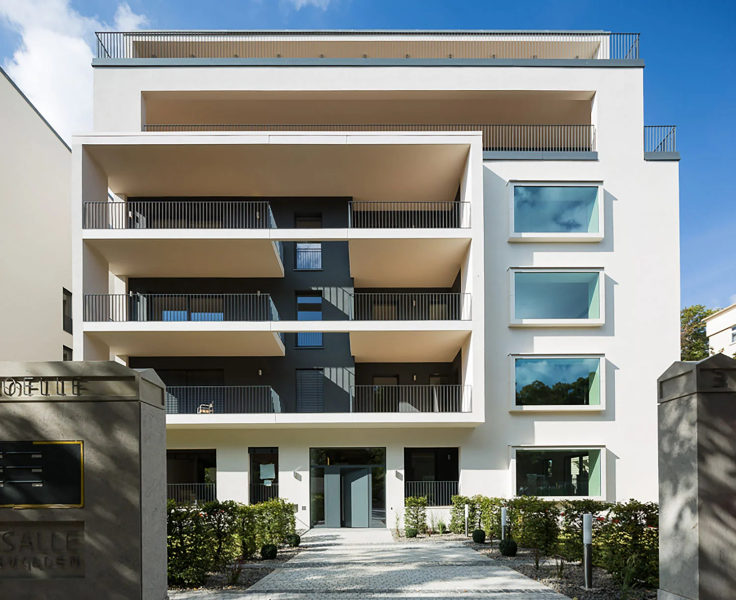 01-wohnungsbau-lassalle-behet-boondzio-lin-architekten.jpg