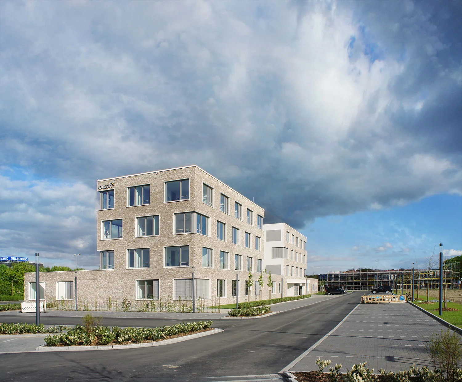 04-eucon-buero-behet-bondzio-lin-architekten.jpg