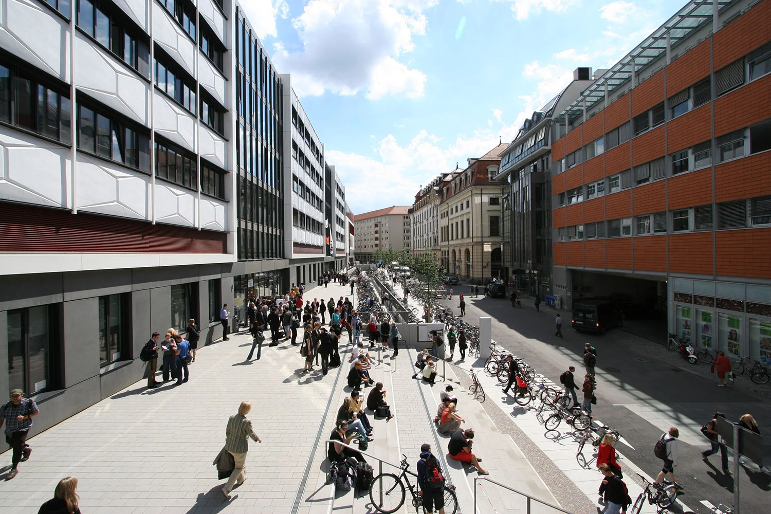 06-seminargebaeude-behet-bondzio-lin-architekten.jpg