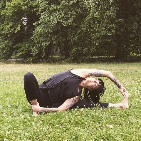 Outdoor Yoga 