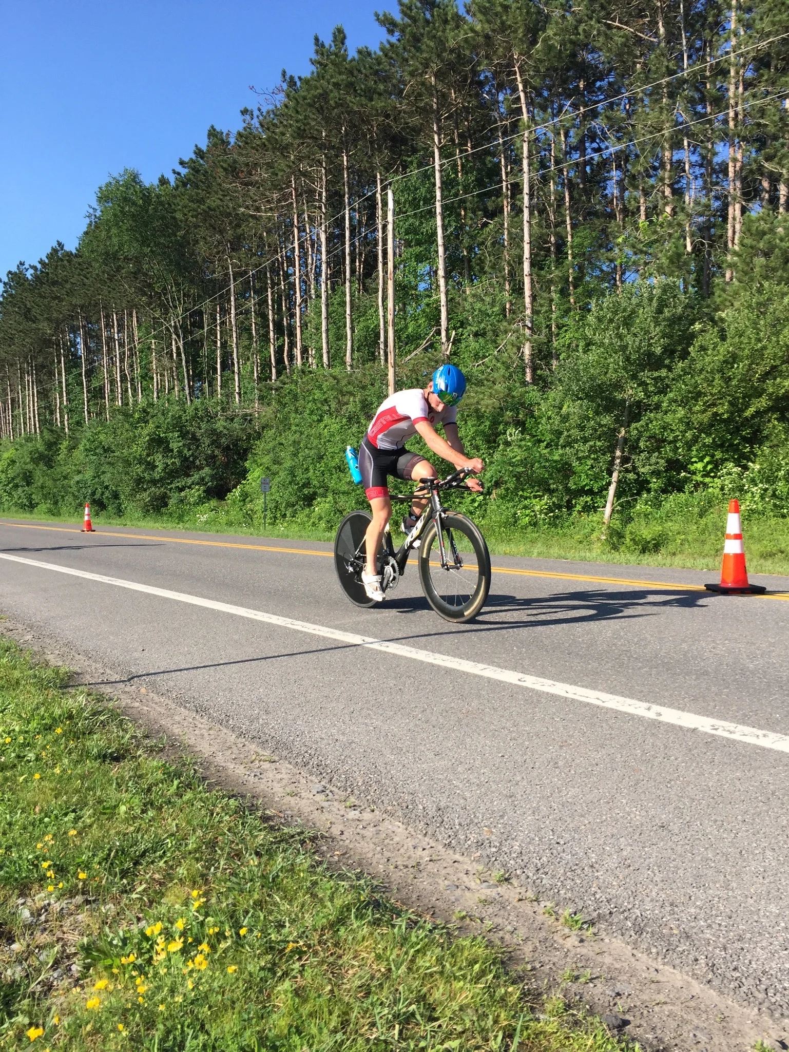      

 
   Last week's episode was all about unstructured time outdoors; now we're talking about structured time indoors on your bike trainer! Our big setlist of topics includes: why we train on the bike trainer, which trainer you should buy, cyclin