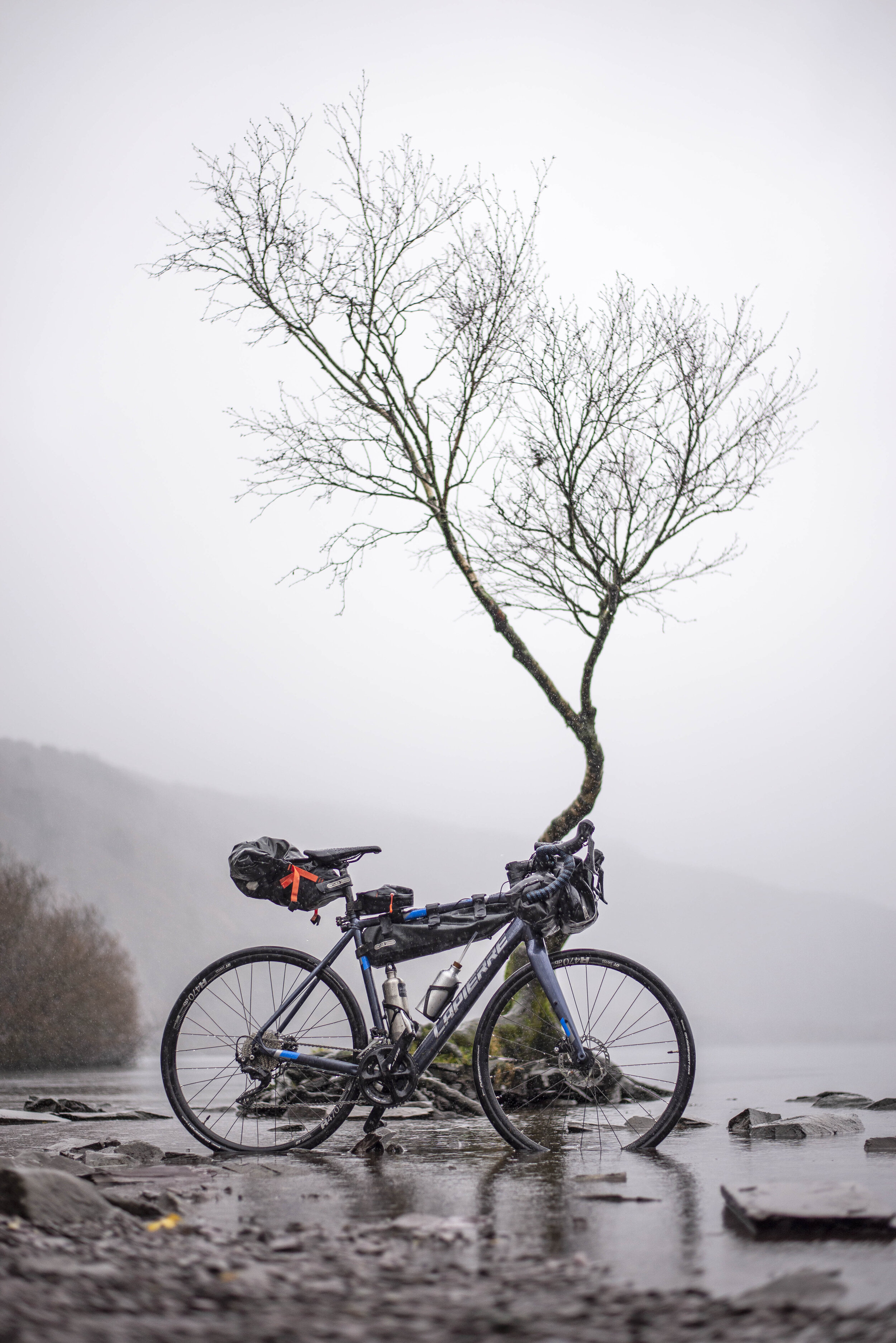 Kev bike lonley tree ©joshrapermedia.jpg