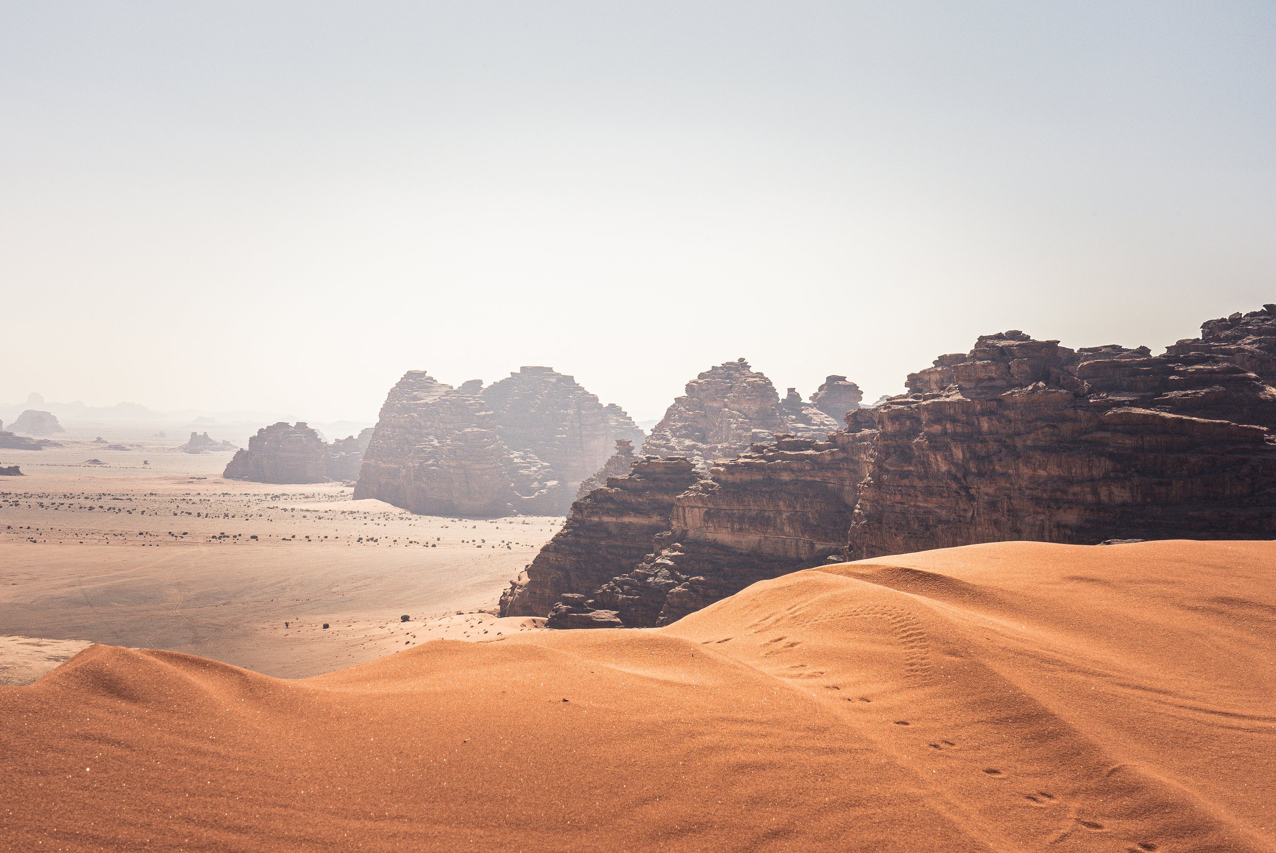 Saudi dunes 2.jpg