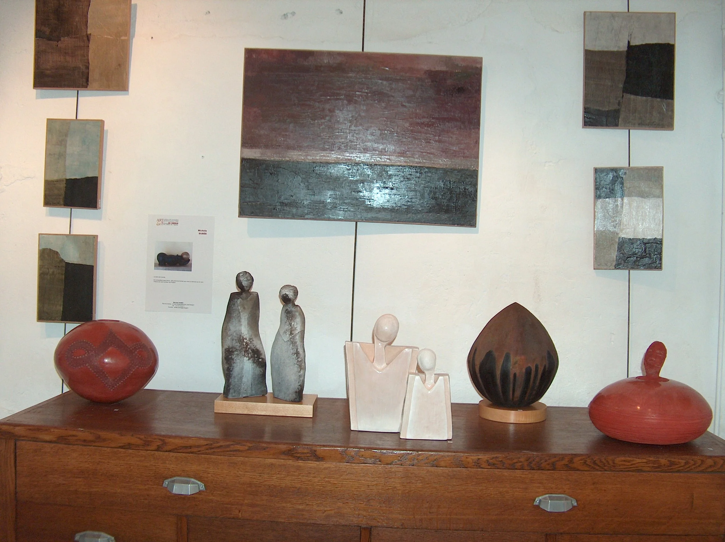   Michèle DUBEE  (céramiques),  Danièle FERNANDEZ  (peintures) 