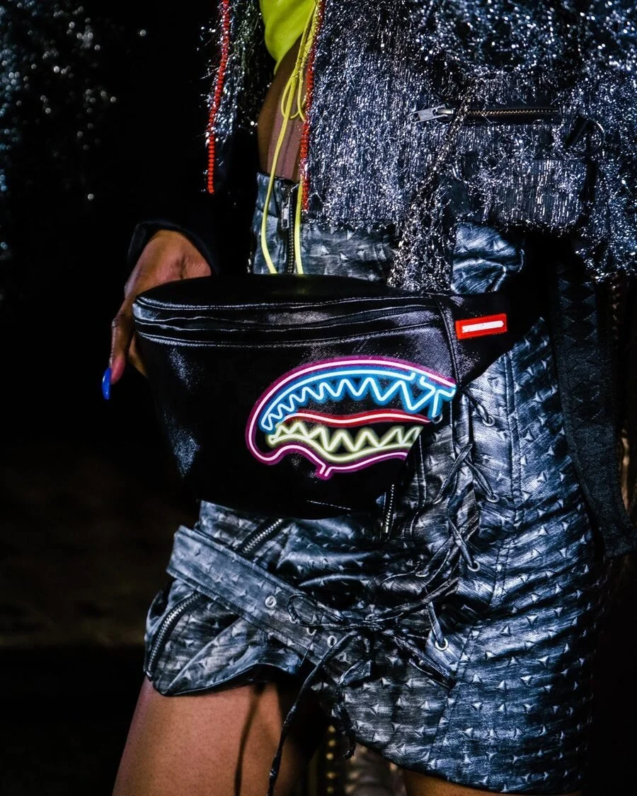 SPRAYGROUND SHARKS IN PARIS GLOW SAVVY 