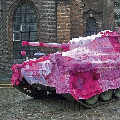 Marianne Jørgensen   |   Pink Tank