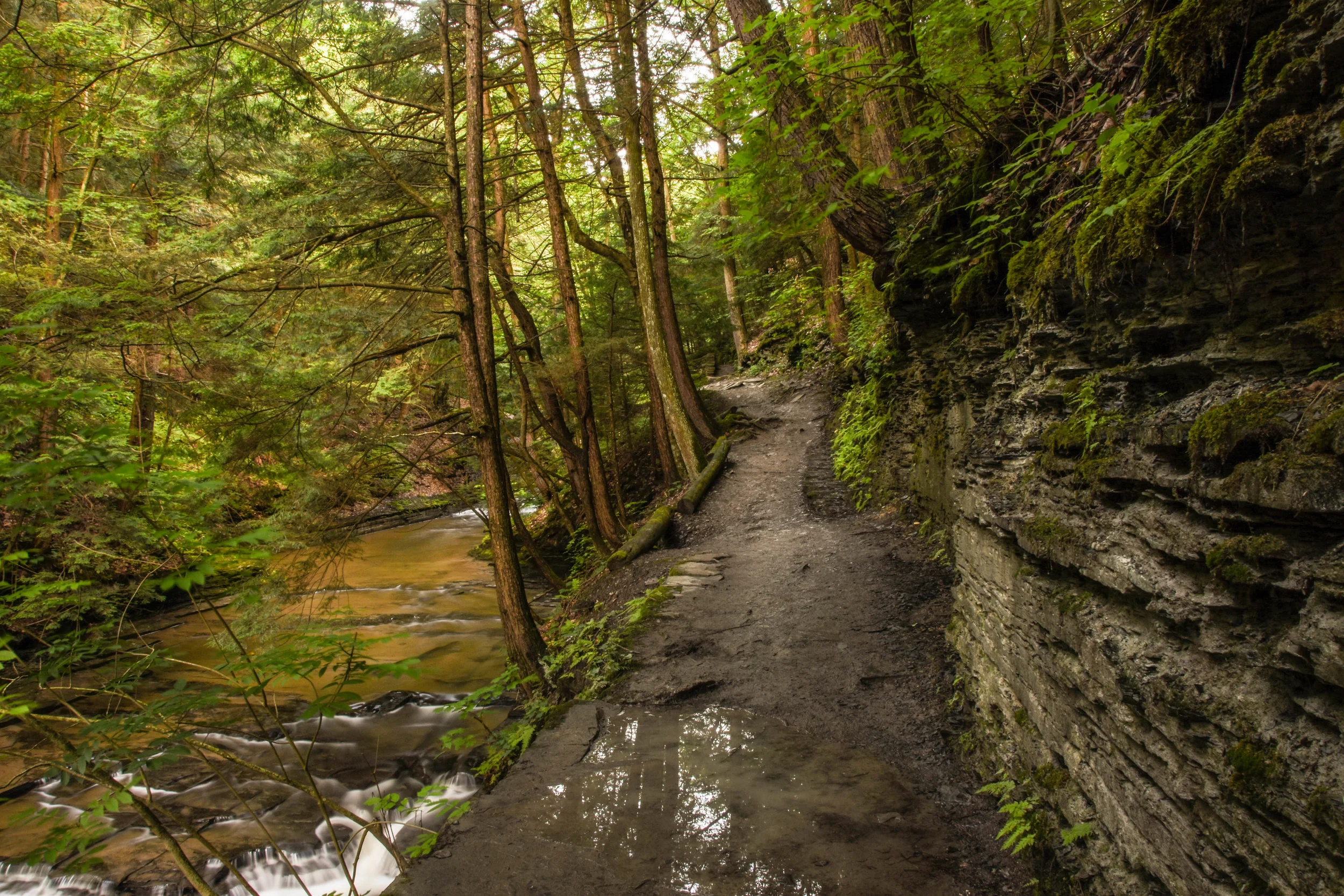 Buttermilk Gorge Trail