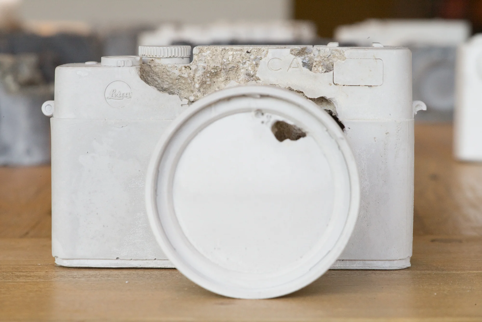 Leica Digilux 2 Camera _ Crystal