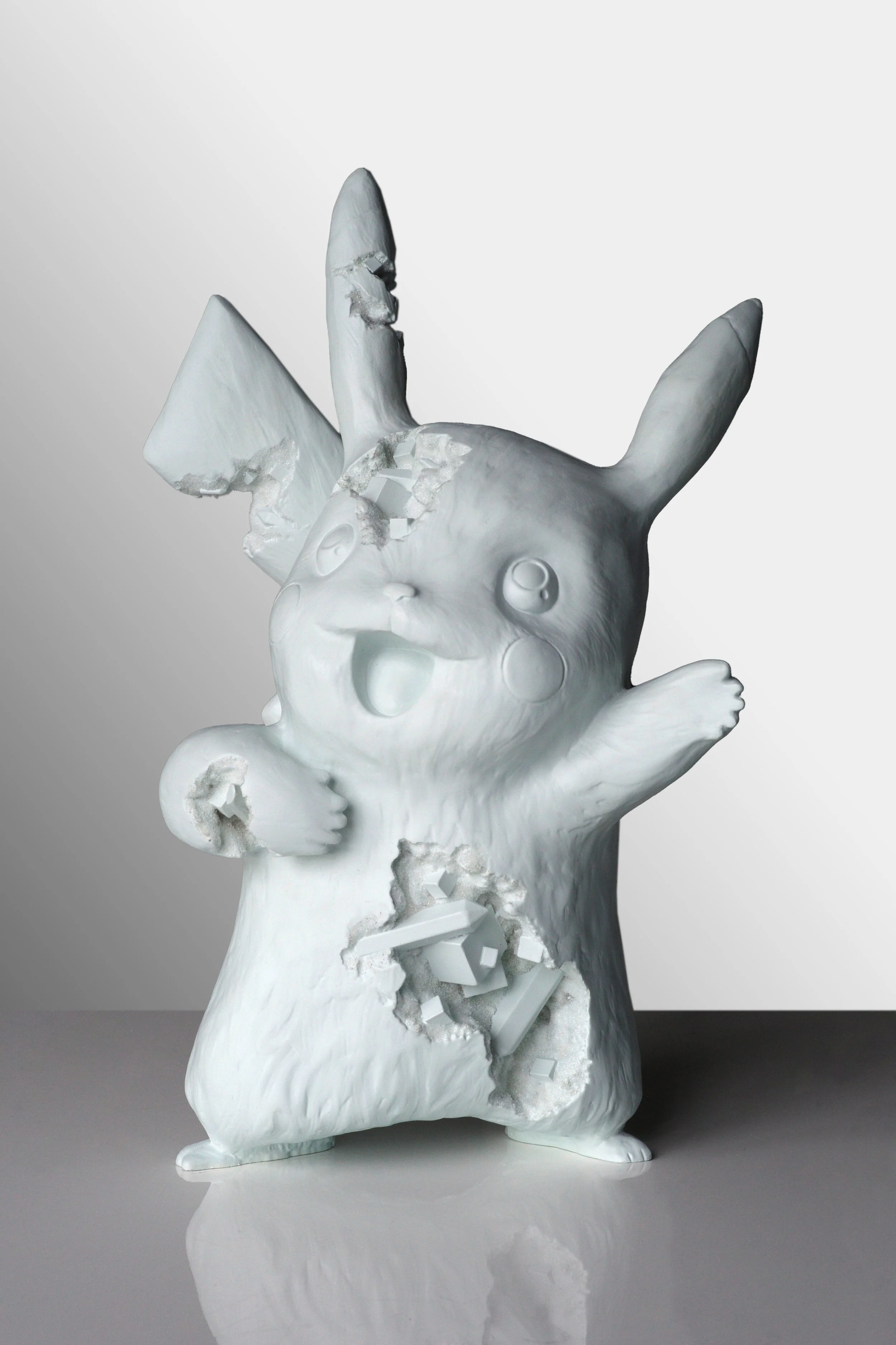 Daniel Arsham Blue Crystalized Pikachu Edition 2020_002.jpg