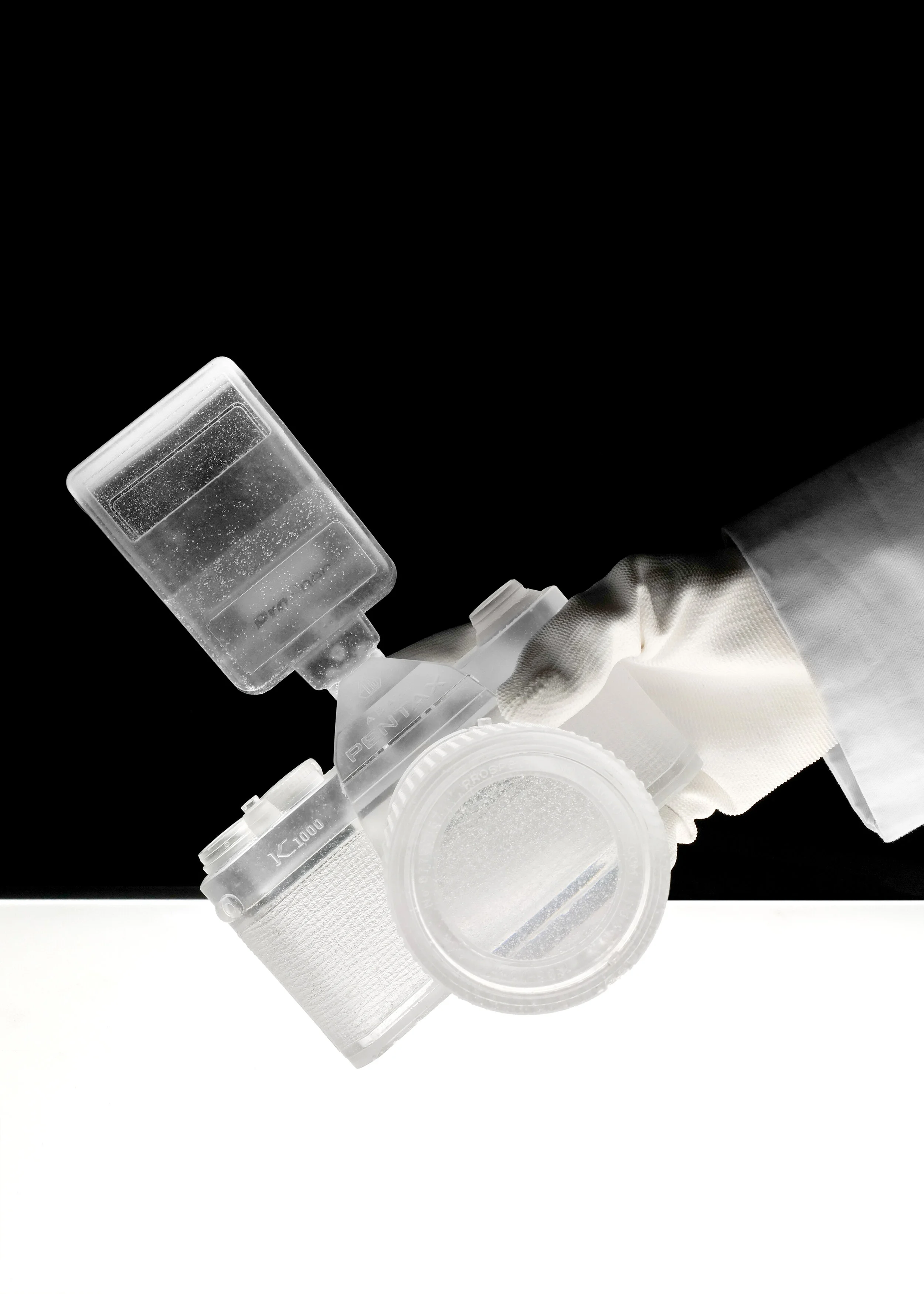 01-Camera-Hand.jpg