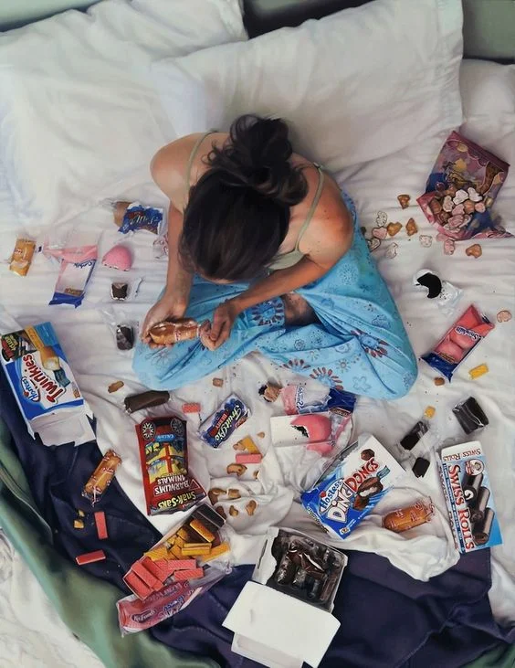 bingeeating.jpg