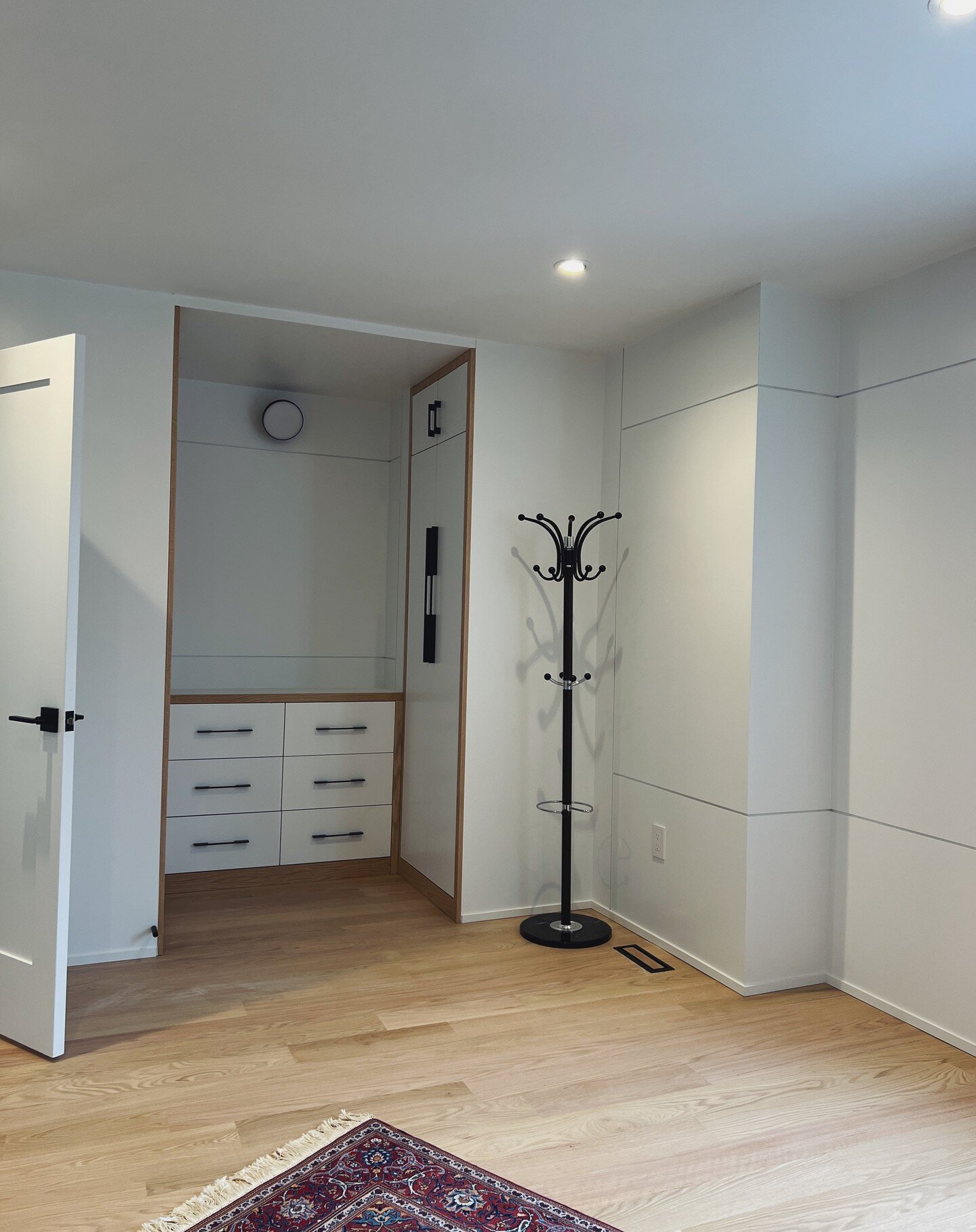 Introducing the built-in closet in the same house as the last picture. The oak gables style ensures cohesive designs throughout the entire home. We've also covered the adjacent wall in MDF to bring everything together seamlessly. 

#BuiltInCloset #Ho