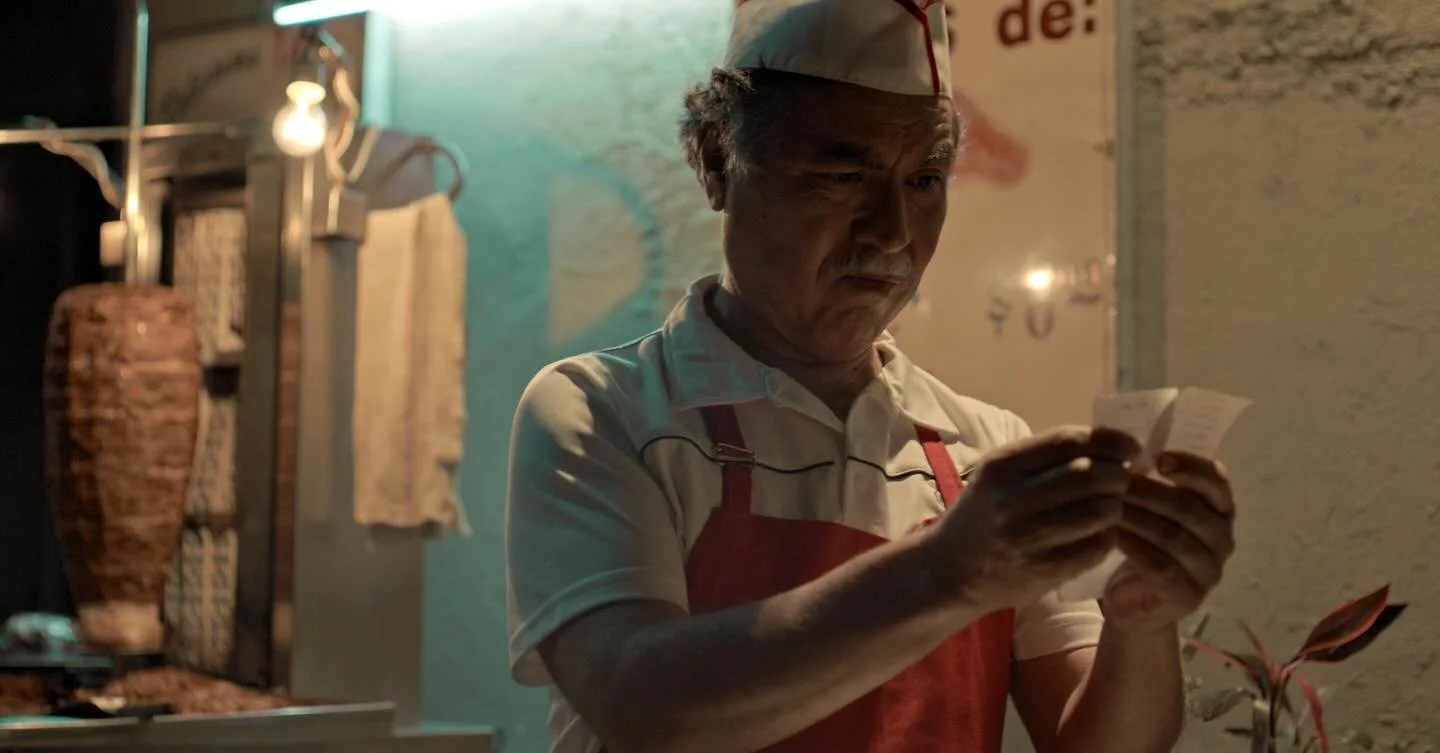 &ldquo;Contra Reloj&rdquo; para Tiendas 3B

Credits.
Director: Pablo Eichelmann @pablo.oe
1st AD: Crystel Gonca @crystelgonca
Executive Producers: Stephania Mora @stephhaniamora / Fernanda Cuervo @fercuervo
Line Producer: Erick Guerrero @guerrero0590