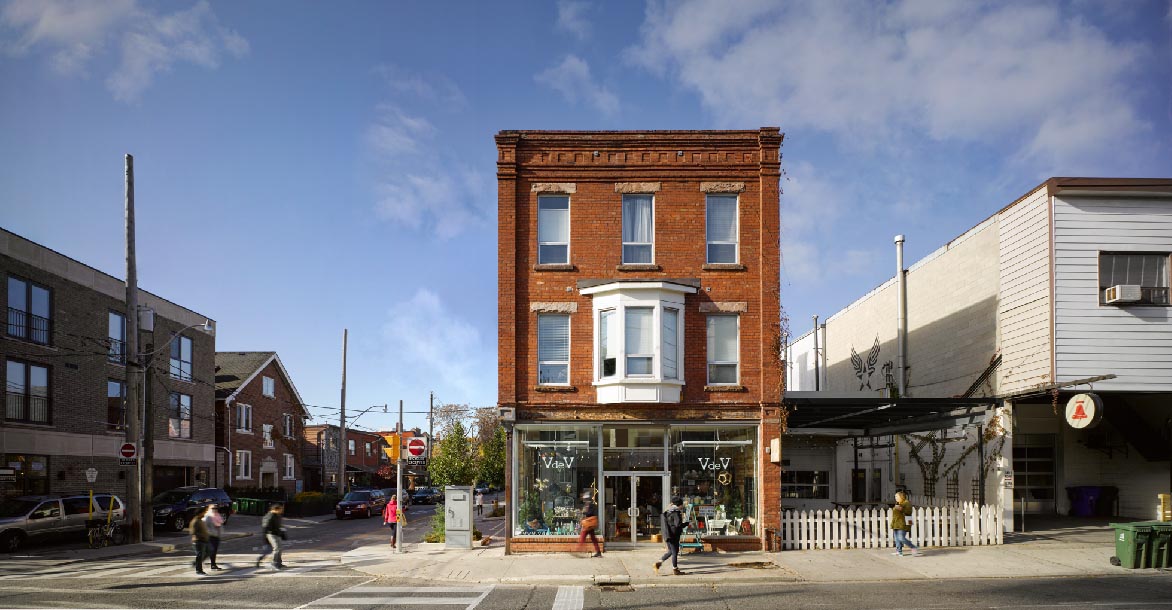 120 Ossington