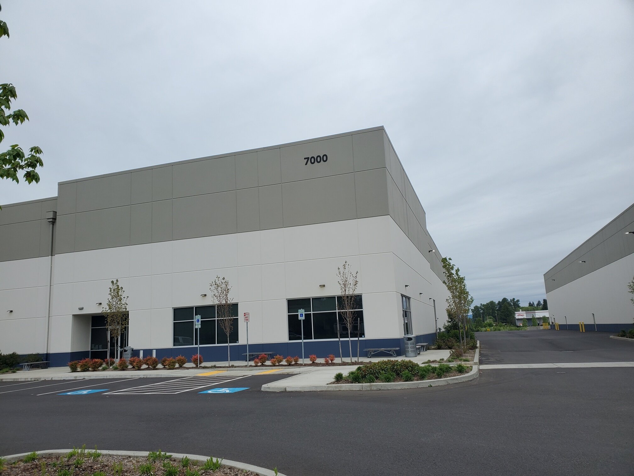 fea8025f-1f57-4925-aabd-0275ac91c879.jpg