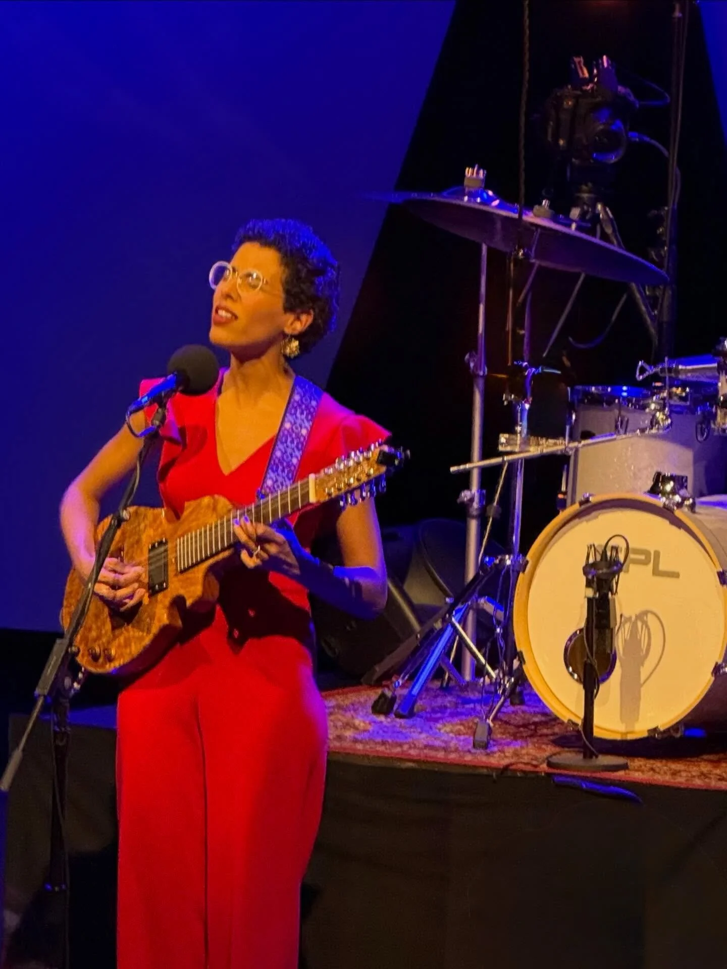 A night celebrating International Jazz Day at GBH Studios with the fabulous cuatro artist, Fabiola Mendez, and her band. We also toured the radio corridor and saw @gregferrisi , a host of WCRB. #GBH @fabiolamendezmusic #bostonjazz #internationaljazzd
