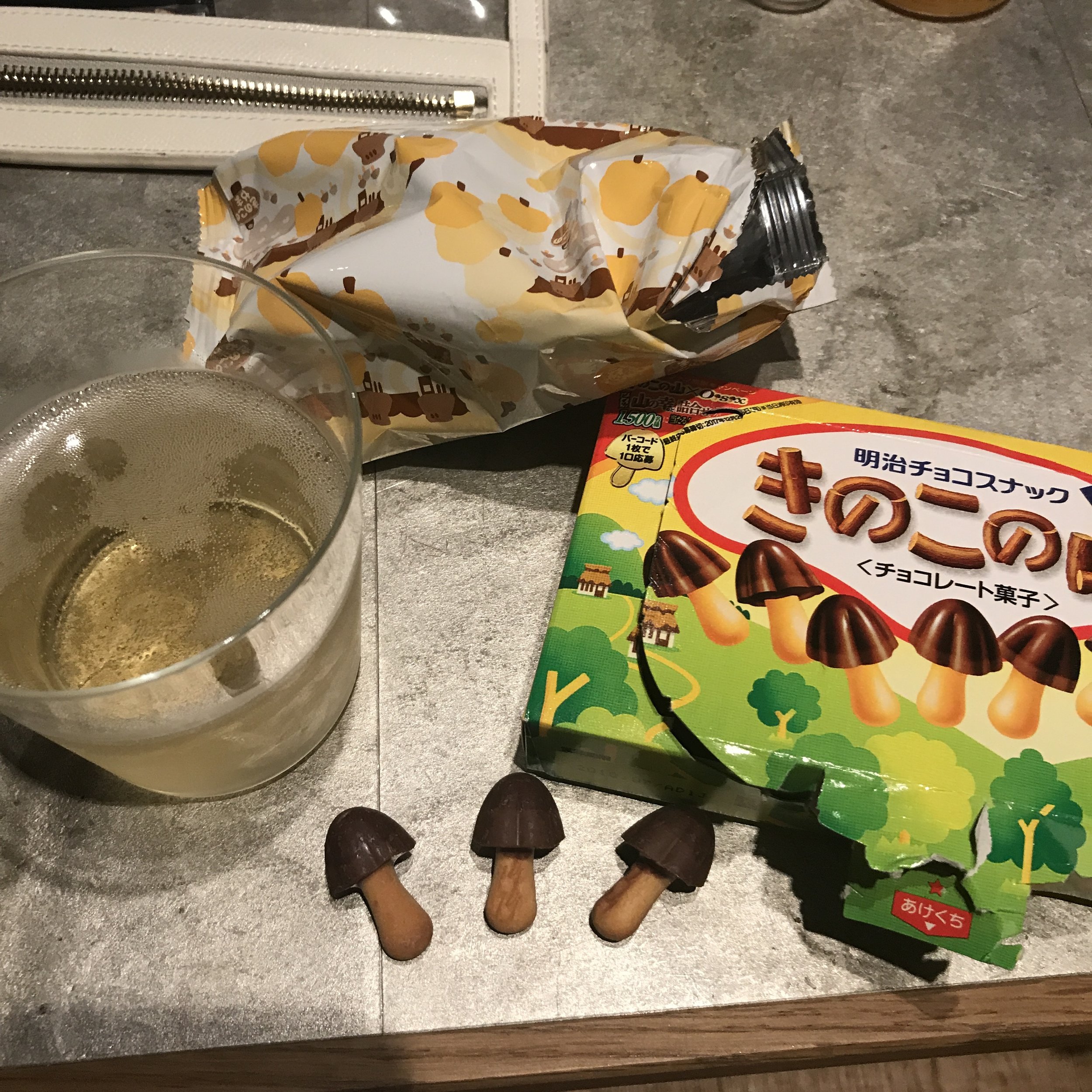 Later night Champagne and mushroom cookies
