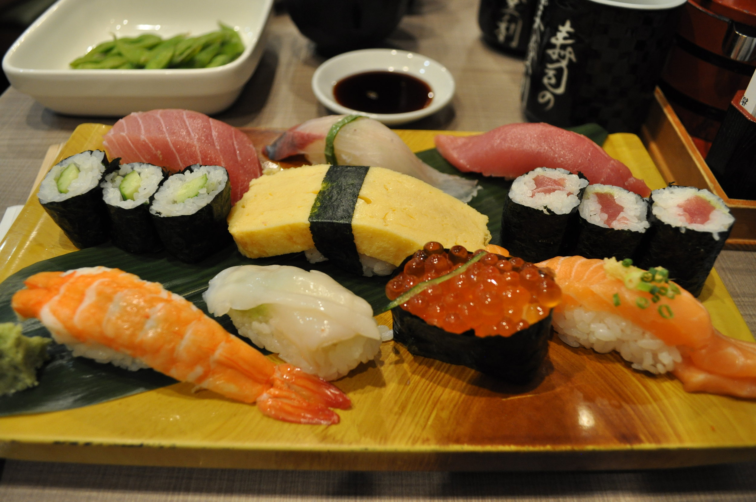Sushi no Midori platter