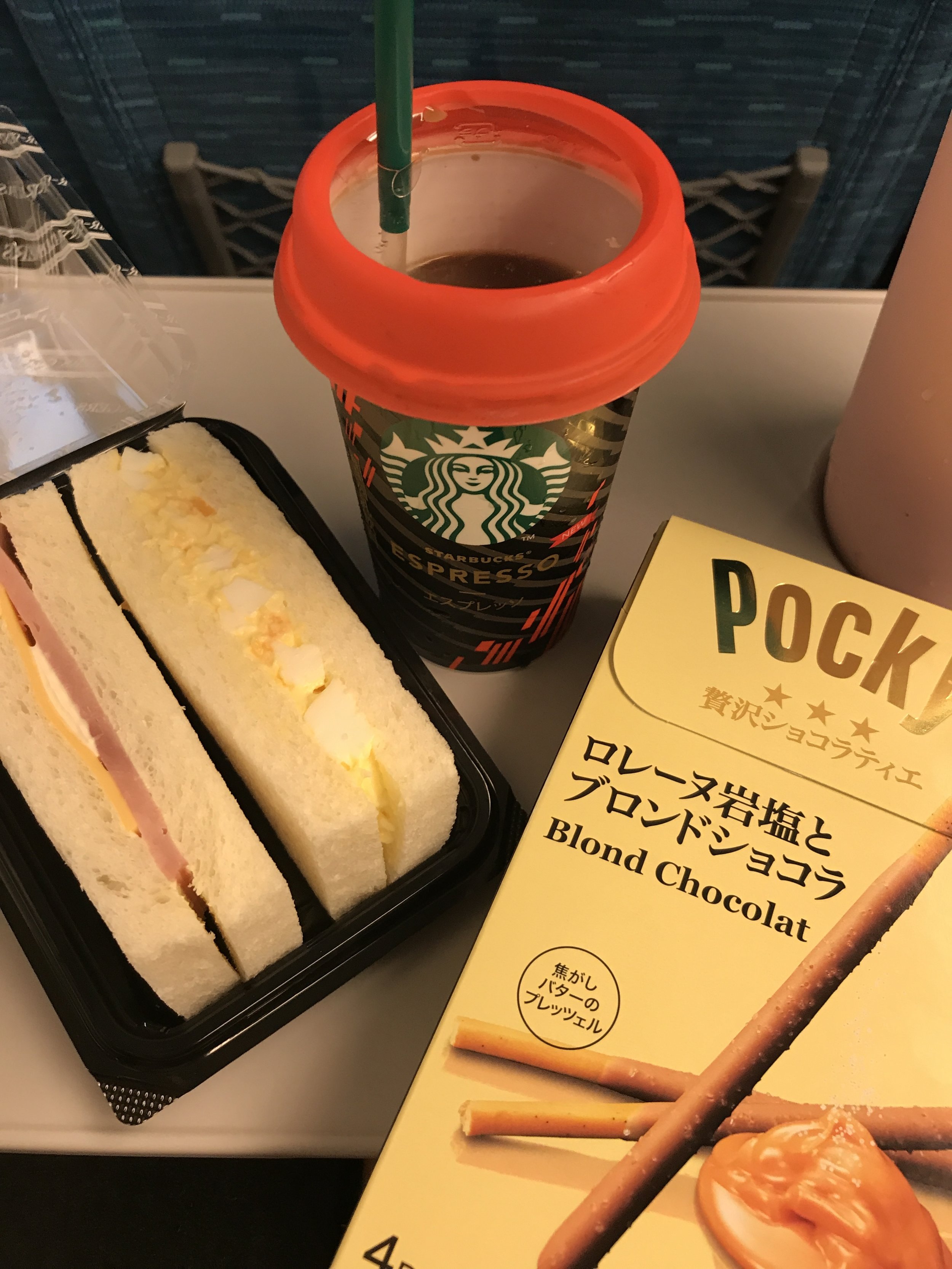 Shinkansen snacks