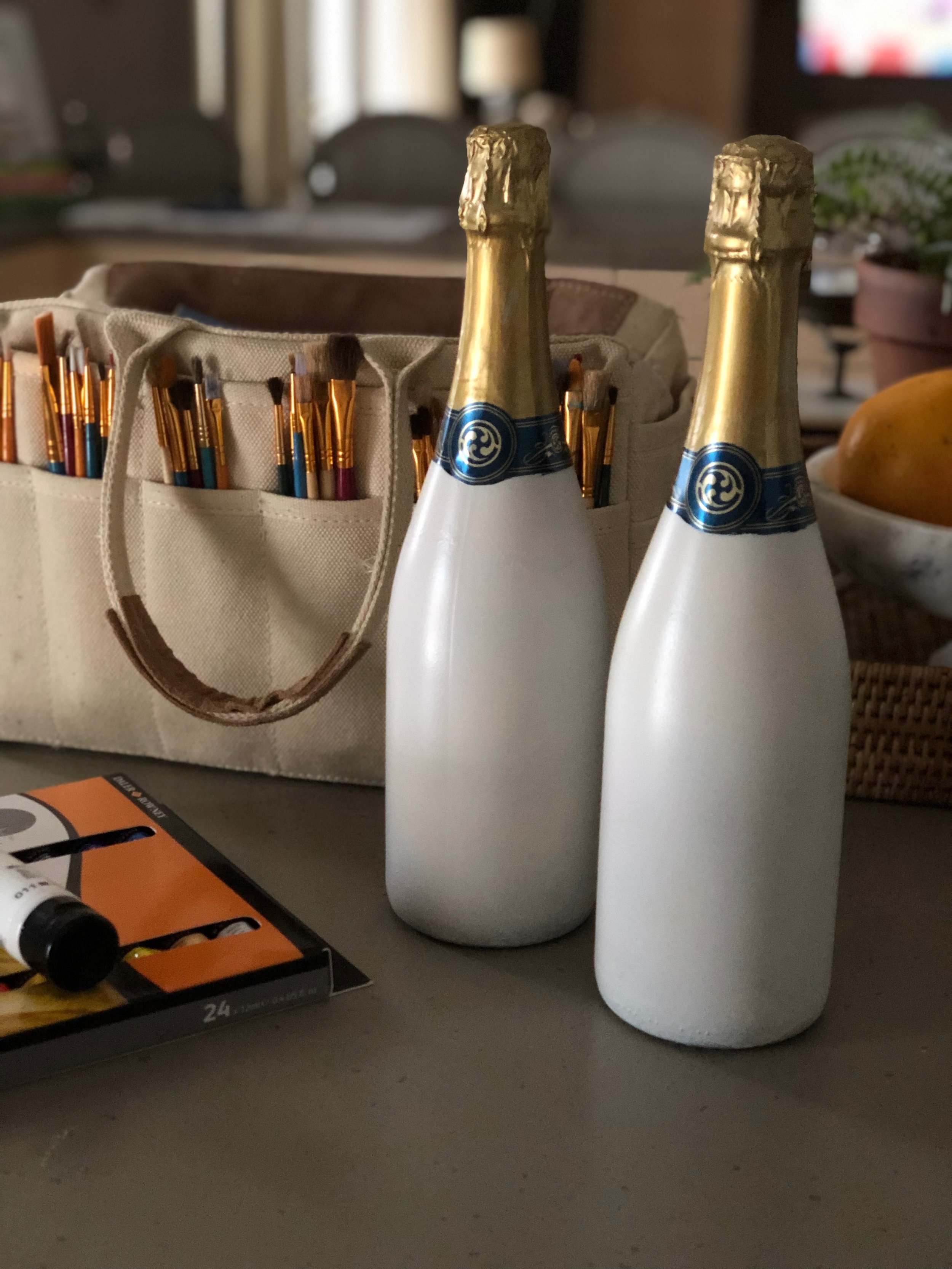 Bespoke Painted Champagne Bottles | @beesandbubbles