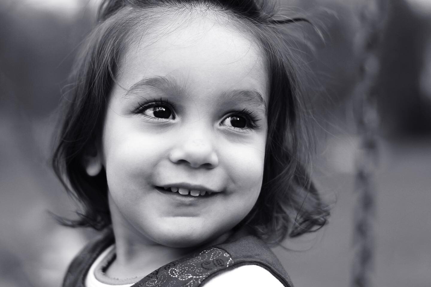 Wow, I just realized that I have been taking photos professionally for 10 years now! I started out capturing the sweet moments of kids and families and that is still my favorite session. I&rsquo;m going back to the beginning for this celebration post