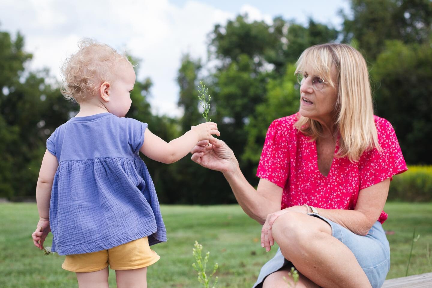 Big family posting day (see story, too). This is my mom and my babe helping me test out a location for my upcoming Fall Mini Sessions - and it&rsquo;s the one! This beautiful field at Boyce Mayview Park will be the spot! Big fields, tree lined, tall 