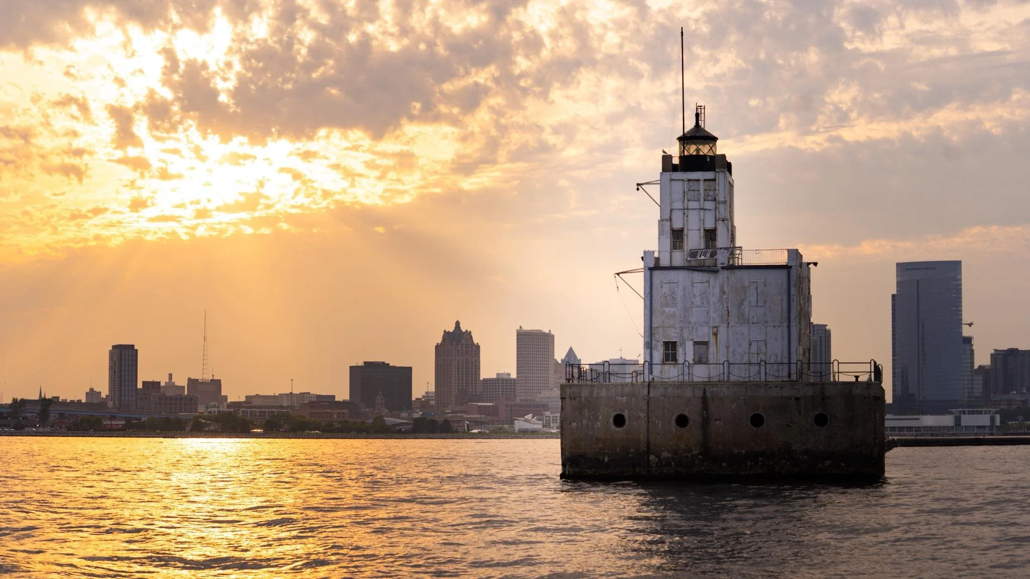 Dan Winsey Milwaukee Shoreline.jpg