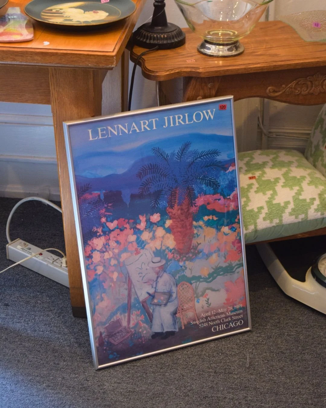 A little something for every style. 

Colorful, classic, quirky, bold... Hangers is full of finds that deserve a second look. From the perfect pair of shoes to artwork, dishes, accessories and everything in between, you never know what might catch yo